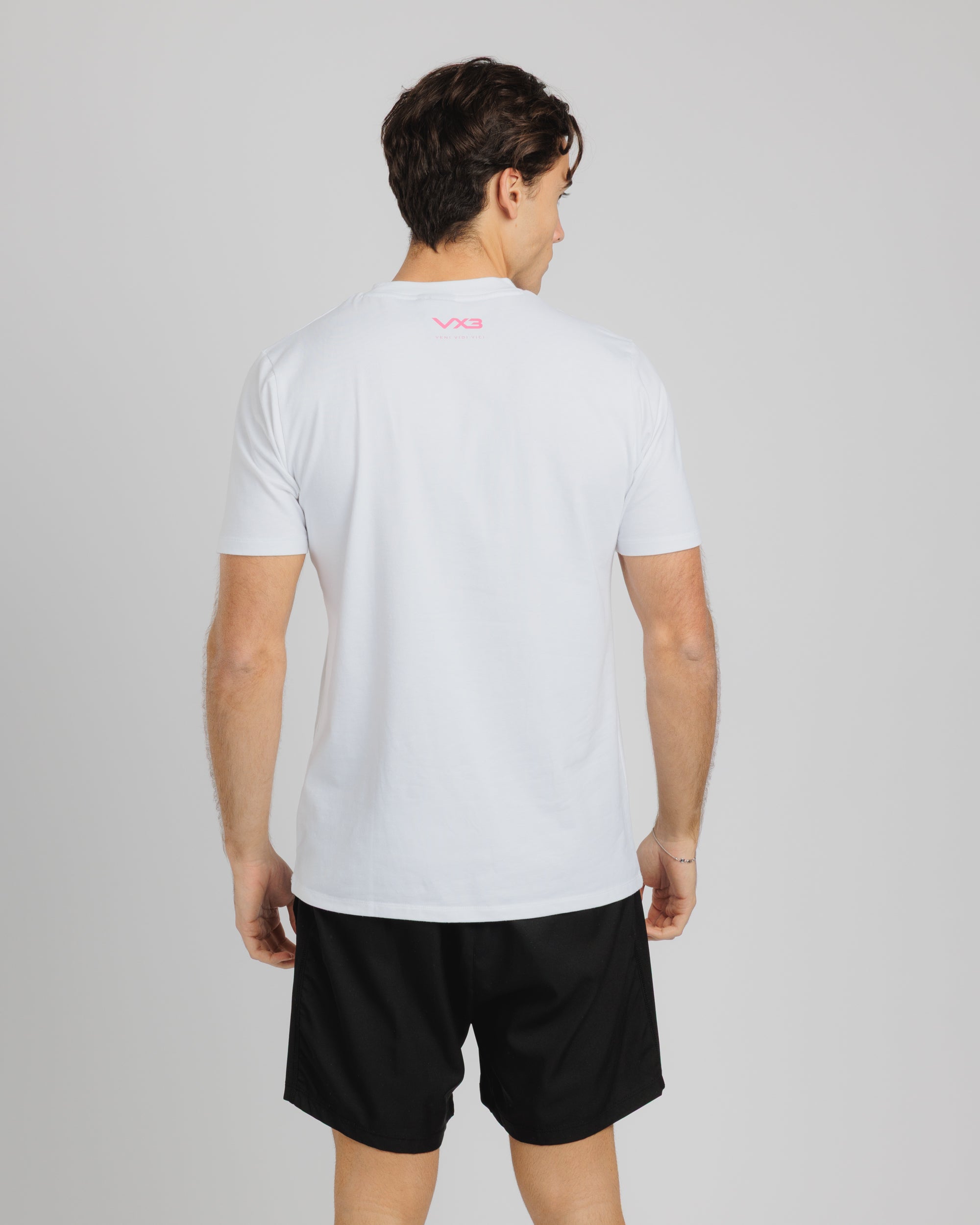 Conquer Tee White/Hot Pink