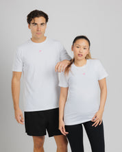 Conquer Tee White/Hot Pink
