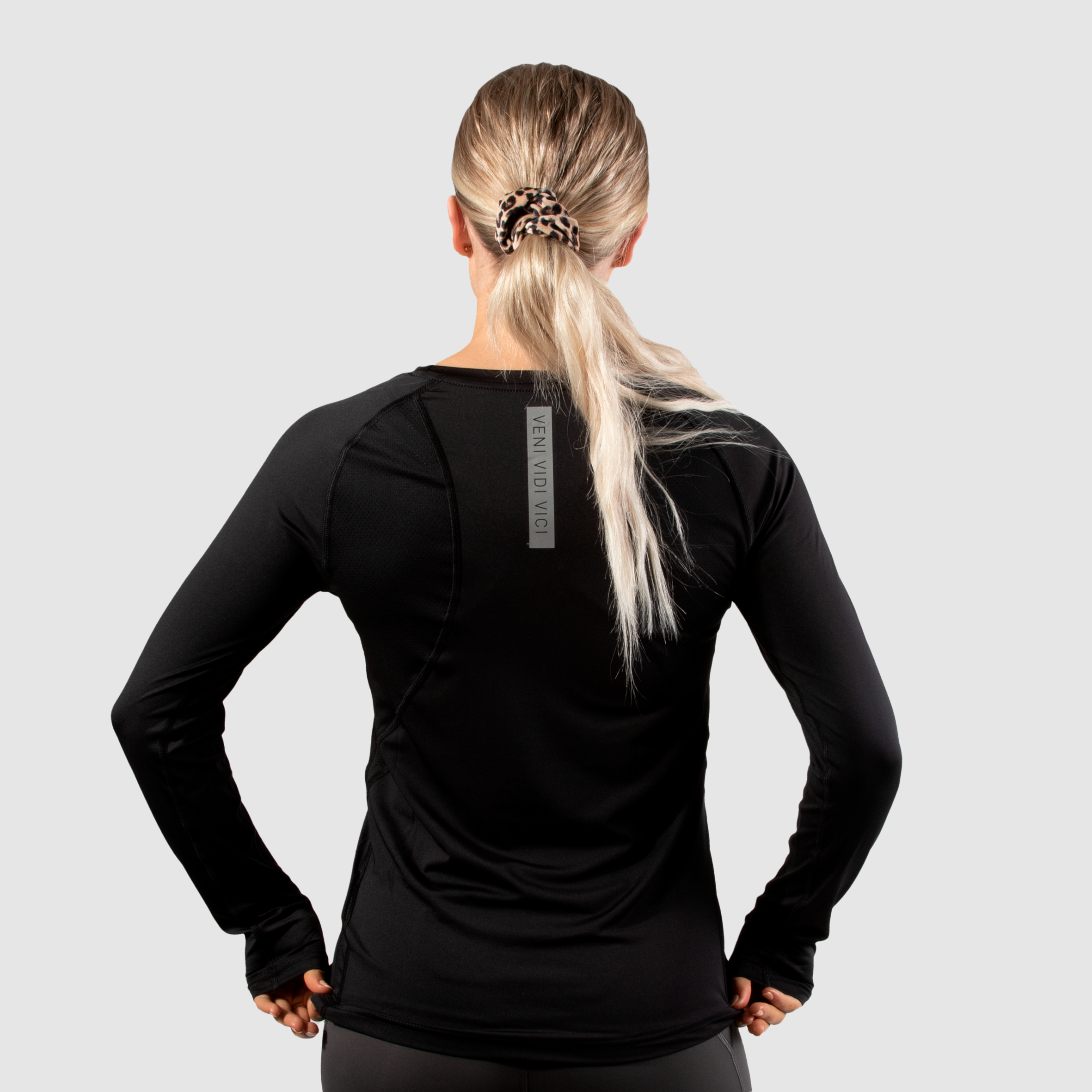 Motus Ladies Training Tee L/S Black