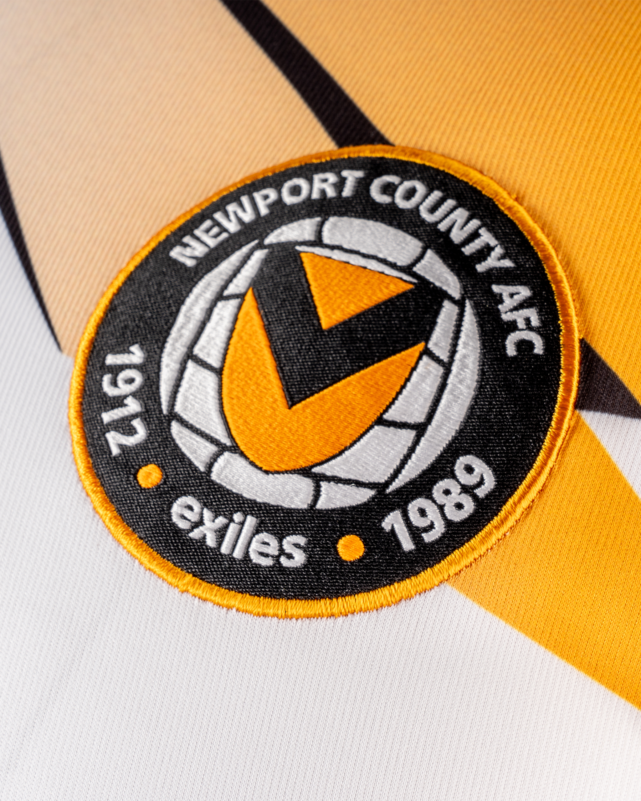 Newport County AFC 24/25 Away Shirt Replica  YOUTH