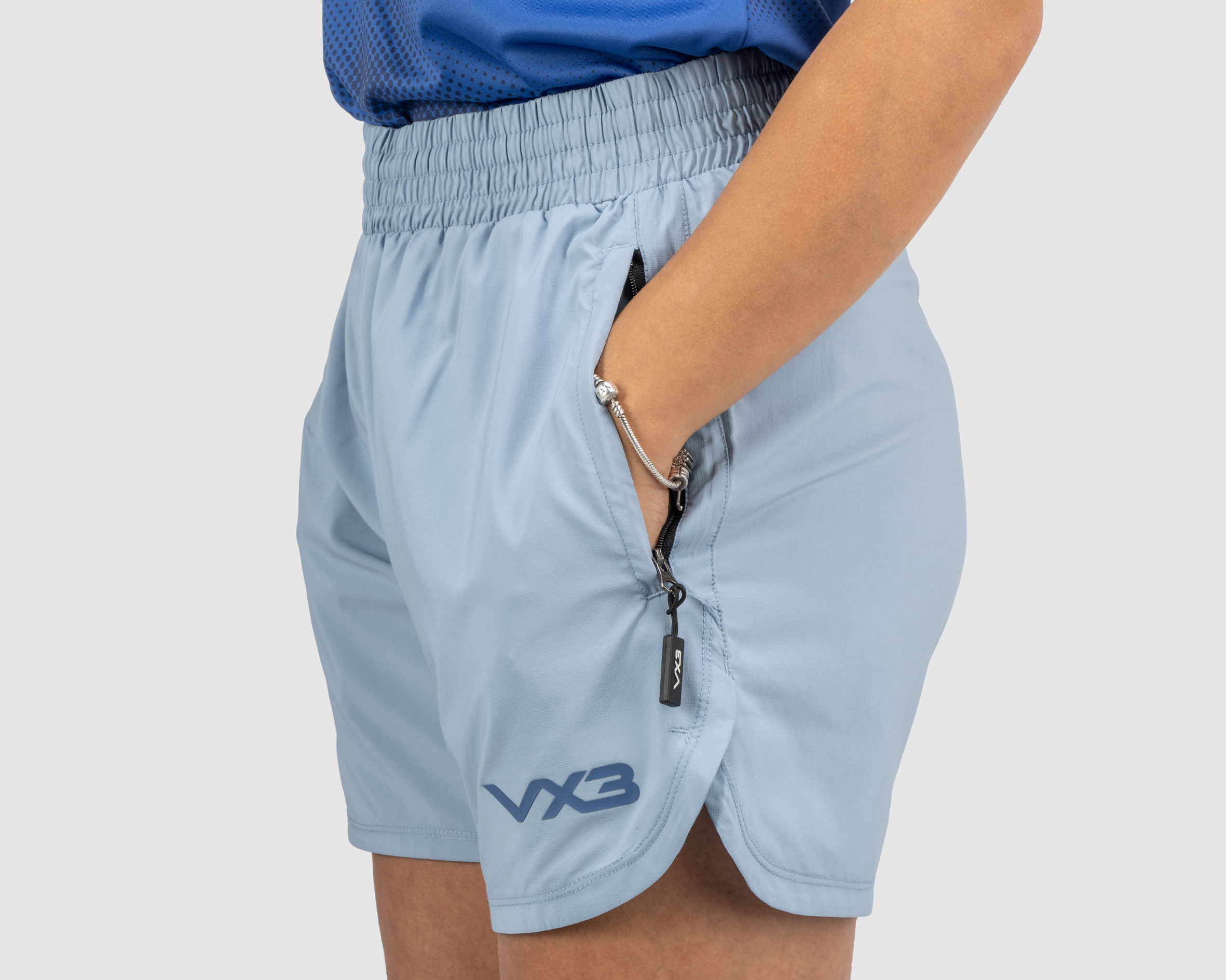 P45279-ARIZONA-PERFORMANCE-WOMENS-SHORTS-JUNIPER-CIRRUS-BLUE-ALT2.png