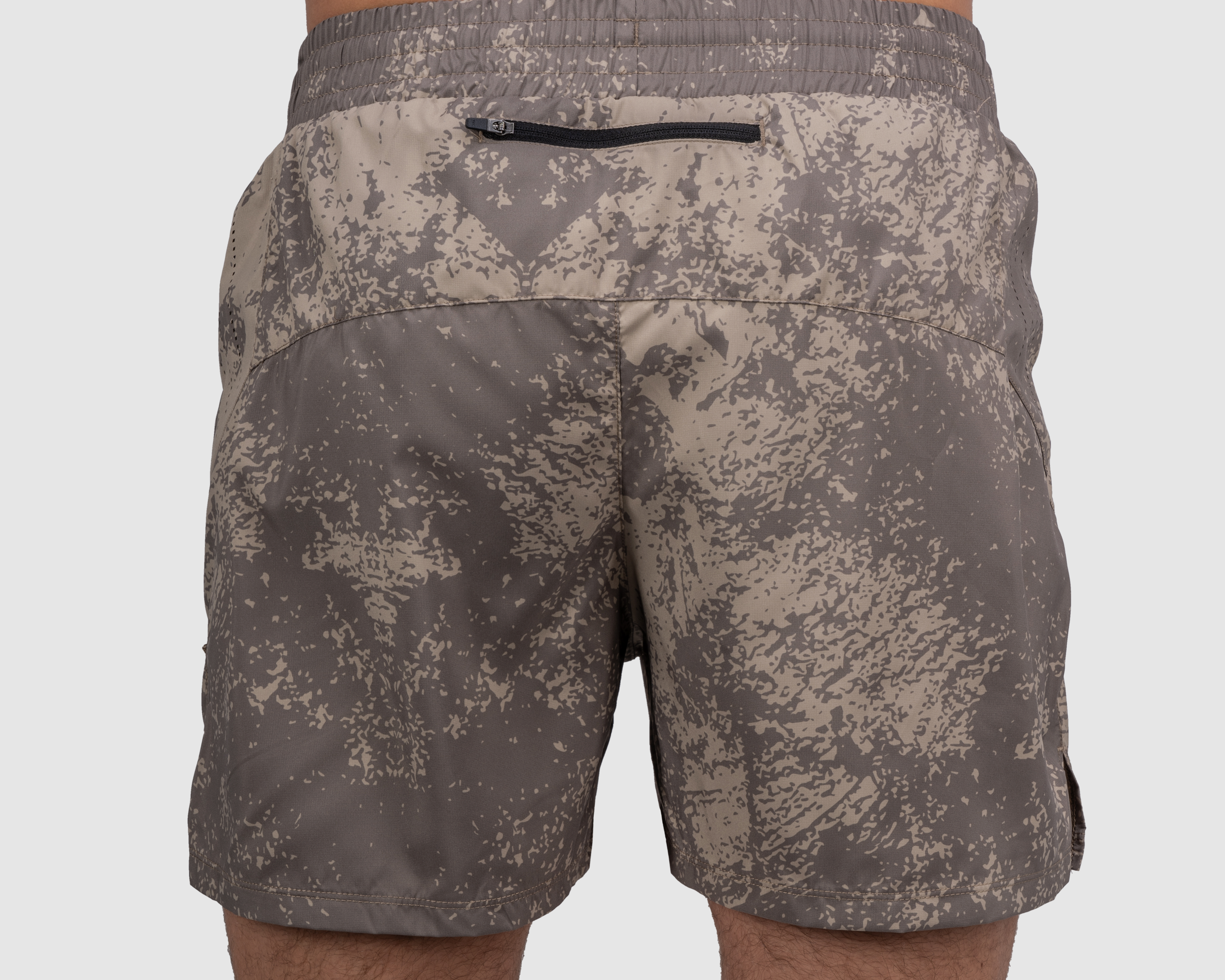 P71486-Velocity-Running-Short-Woodland-ALT2_68e5095a-fe7d-46b9-94db-f22420e8955e.png