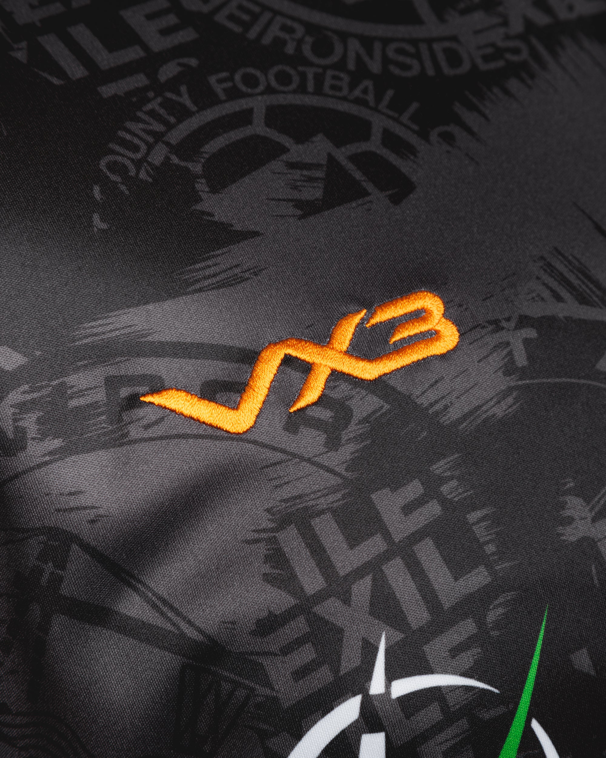 Newport County AFC 25/26 Home Warm Up Tee Black