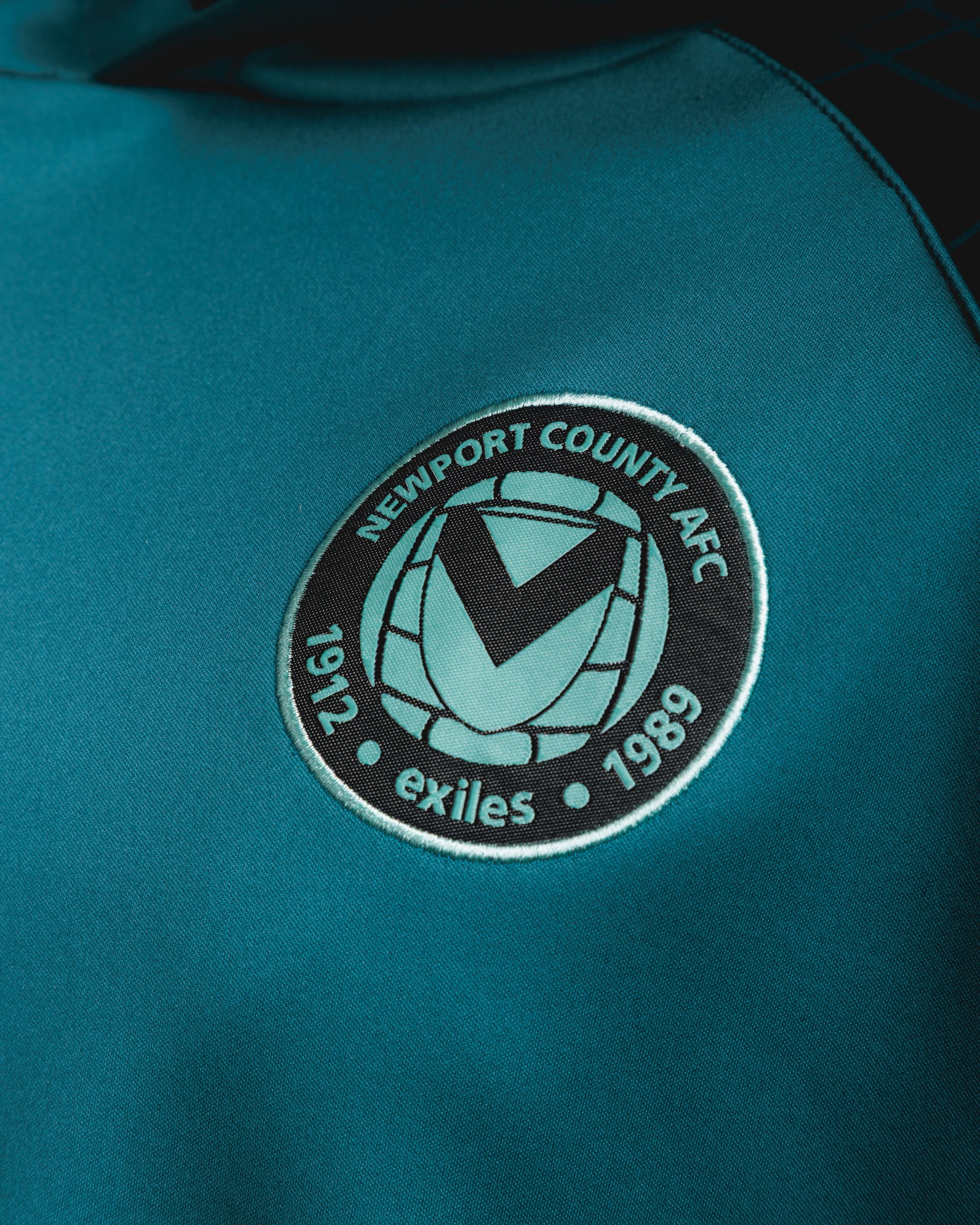 Newport County AFC 25/26 Vertex Training Hoodie Blue Coral/Black