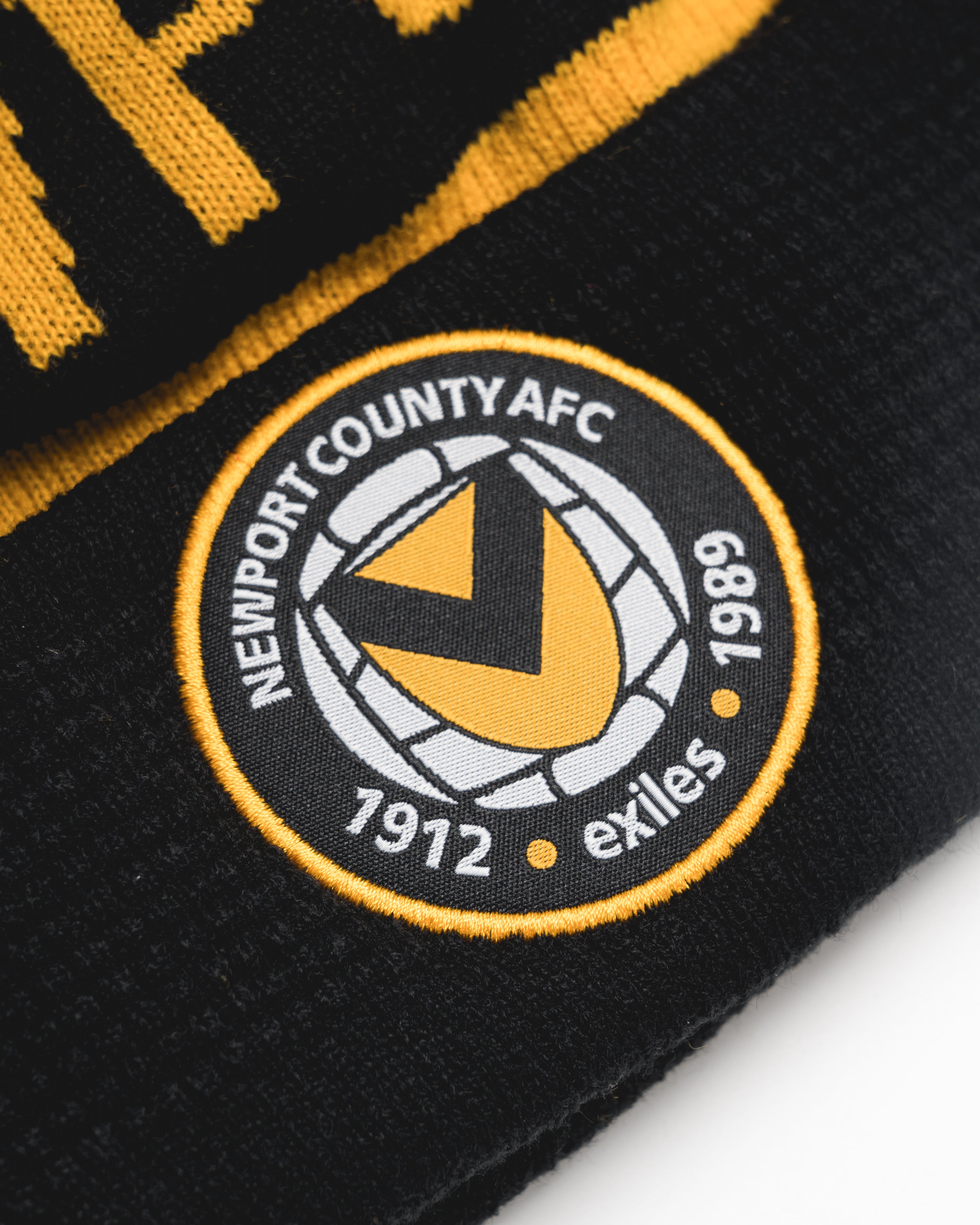 Newport County AFC 25/26 Bobble Hat Black/Amber