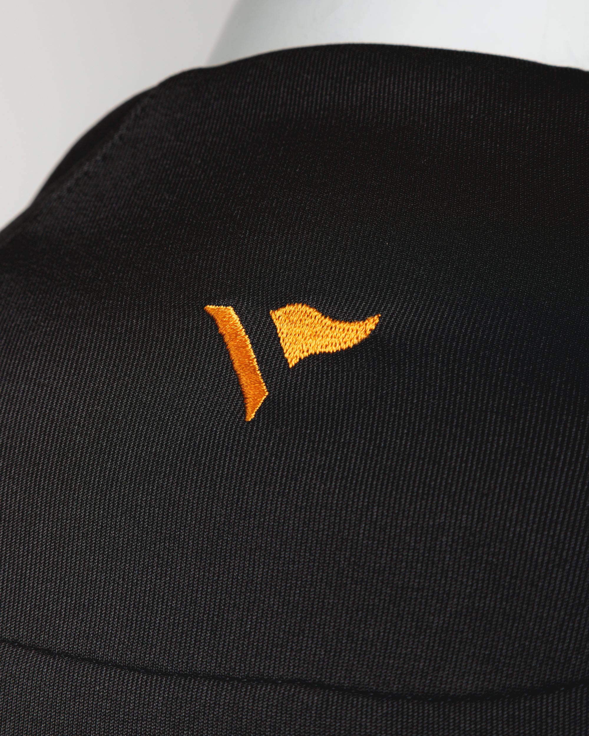 Newport County AFC 25/26 Vertex Half Zip Black/Amber