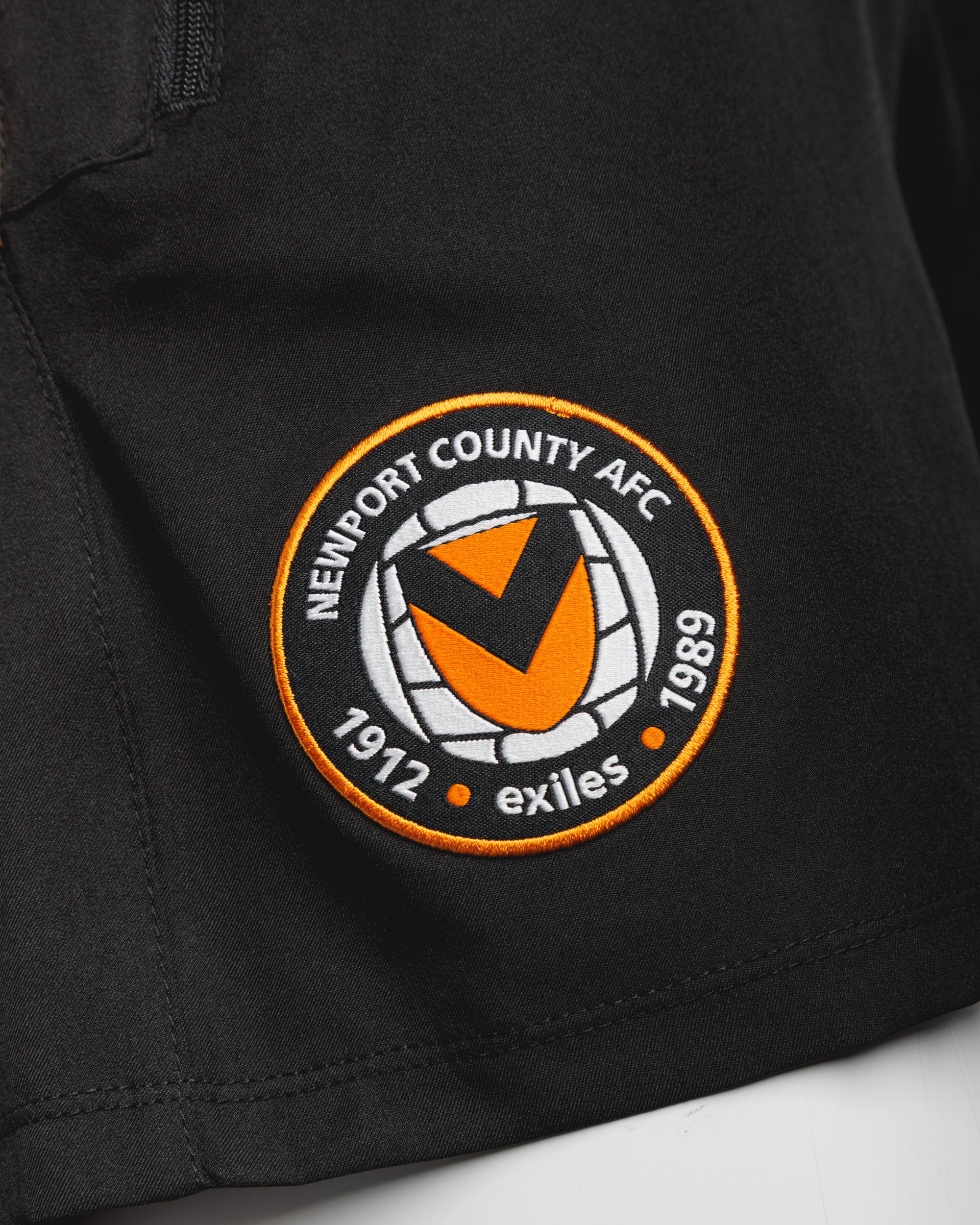 Newport County AFC 25/26 Vertex Gym Shorts Black/Amber