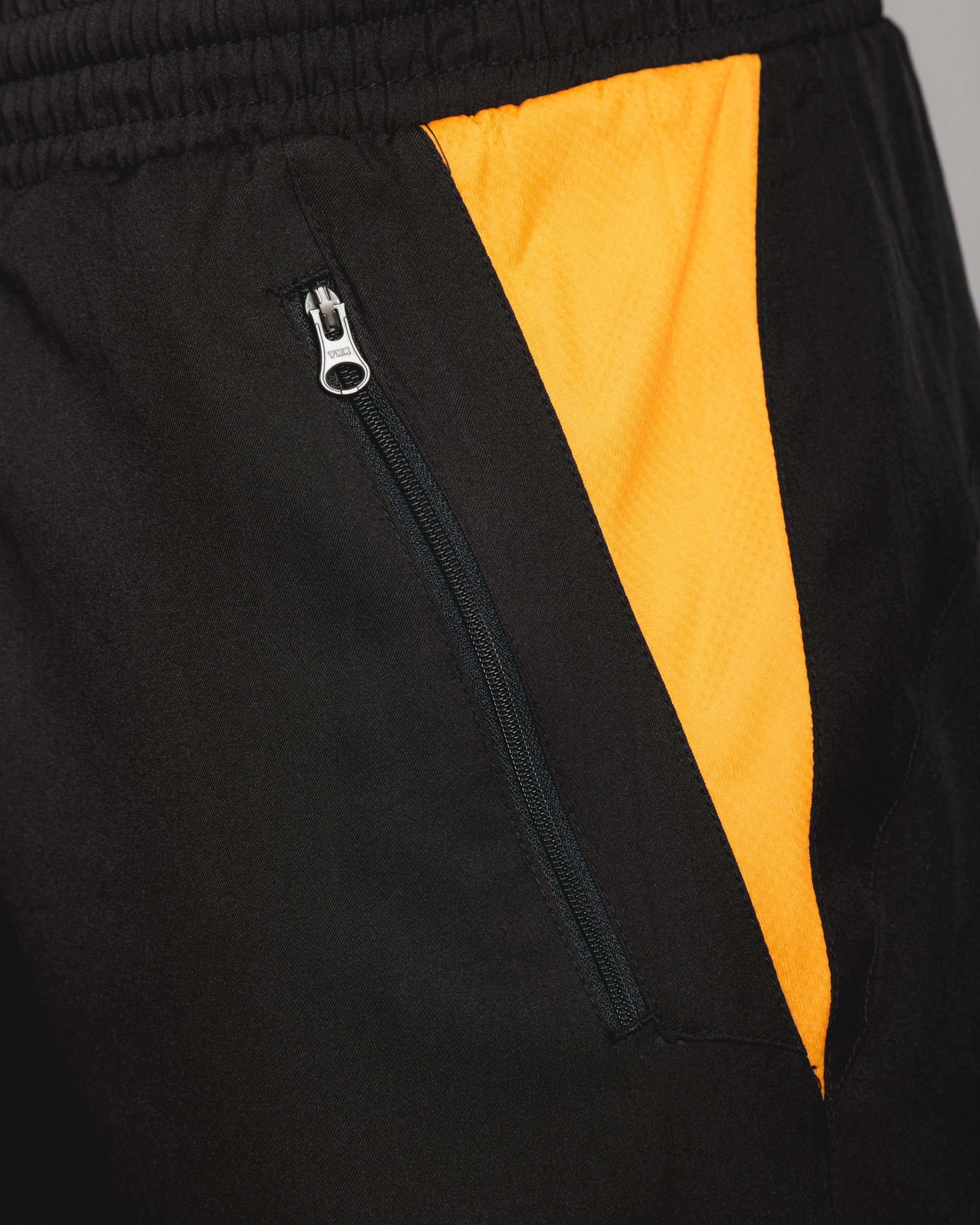 Newport County AFC 25/26 Vertex Gym Shorts Black/Amber