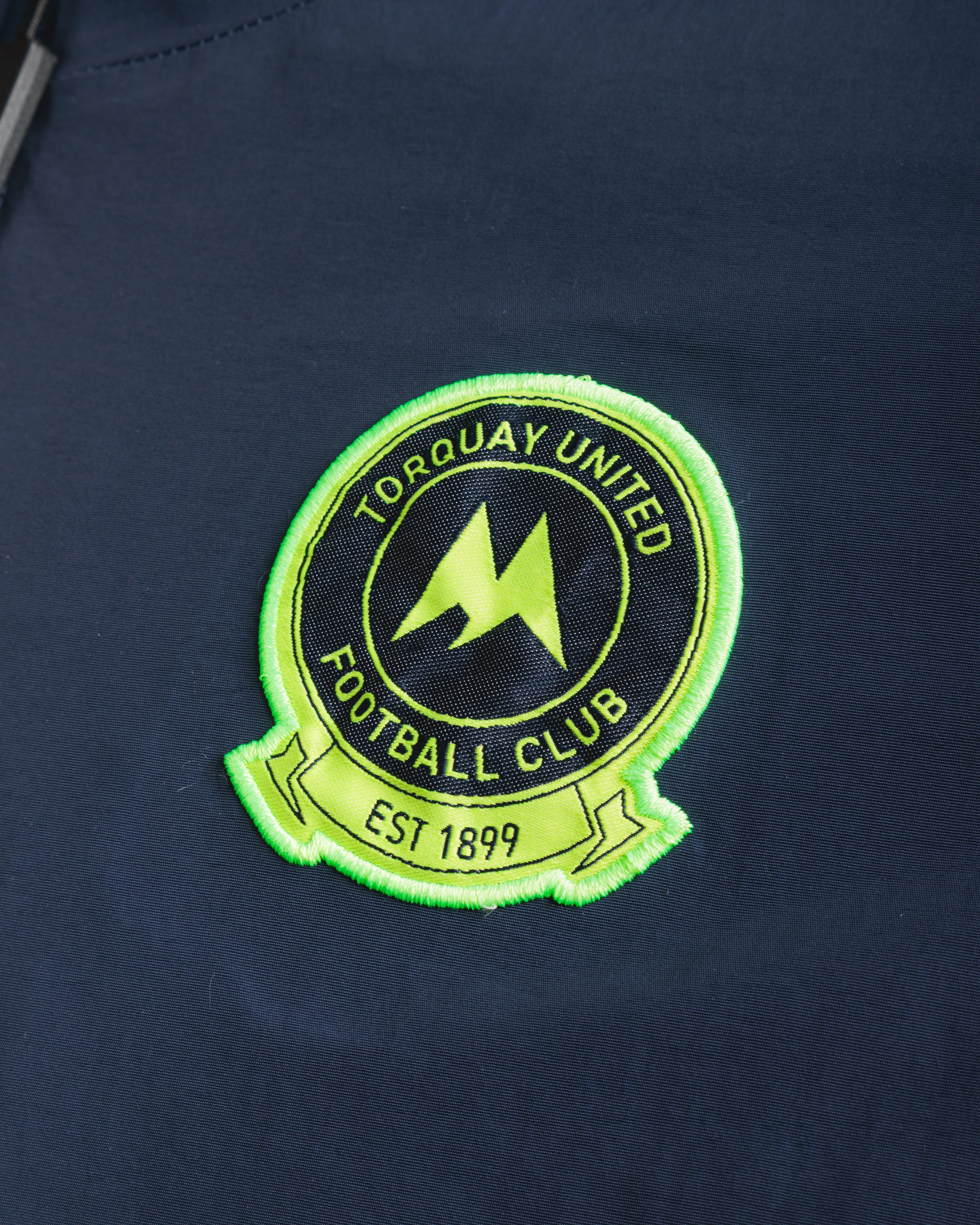 Torquay United FC 25/26 Nero Managers Jacket