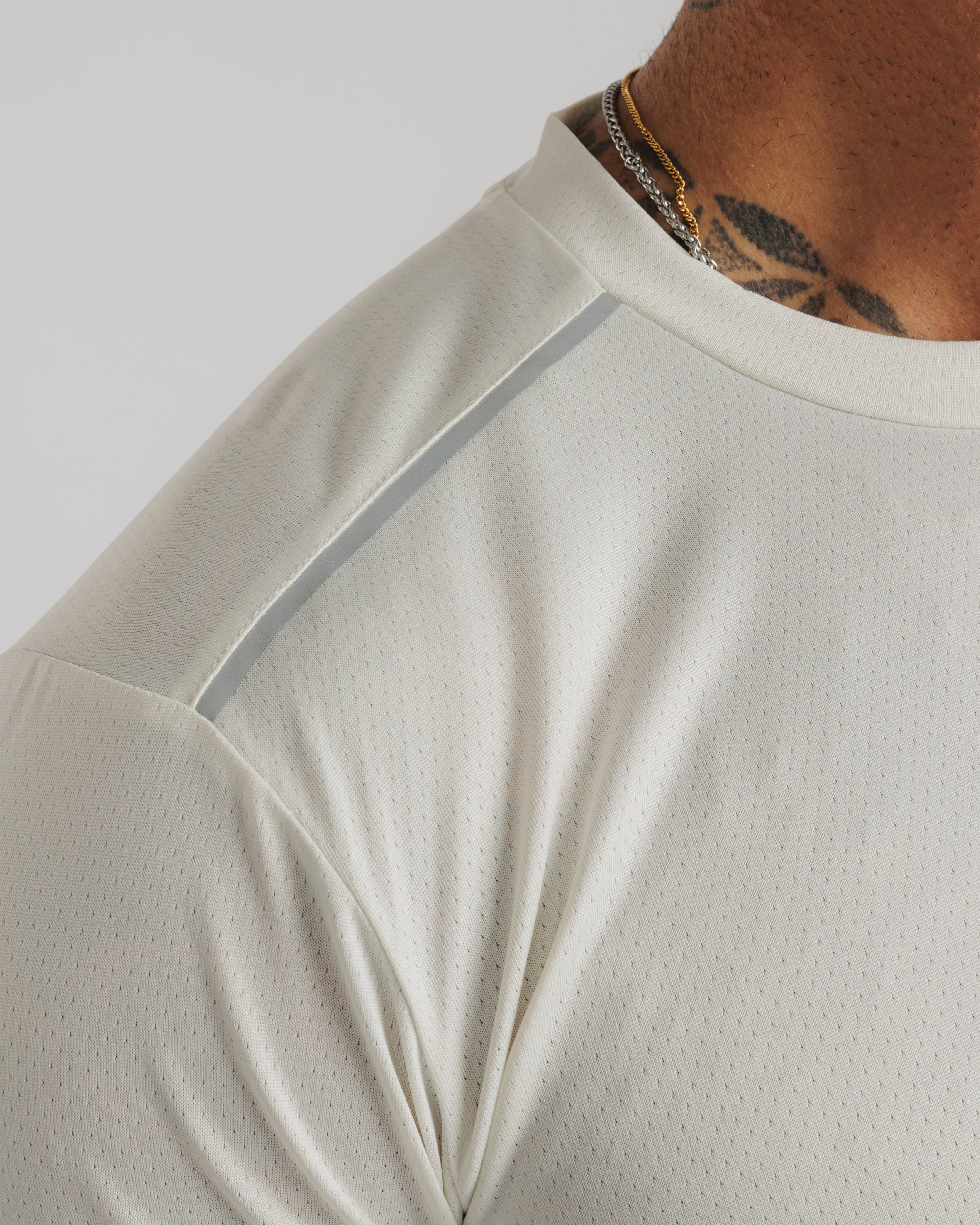 Aerolite Tee - Stone Grey