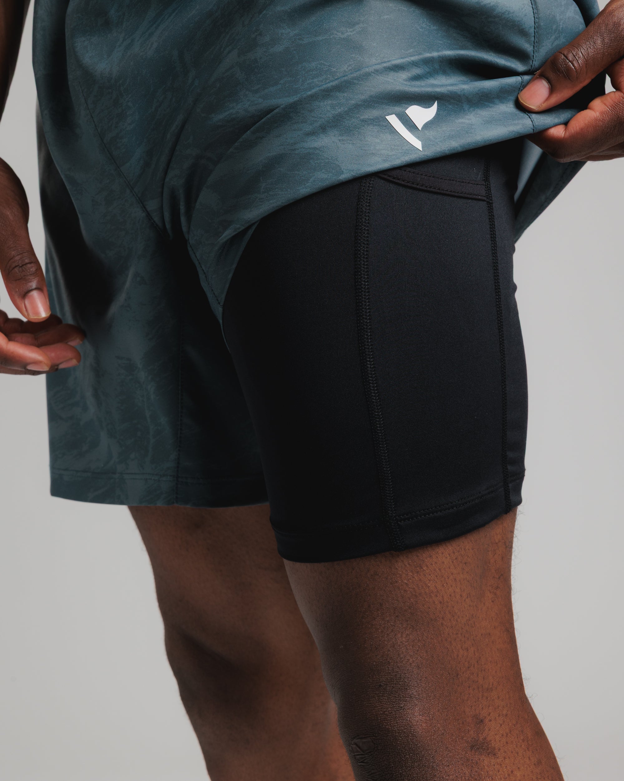 Pulse 2-in-1 Short Onyx/White