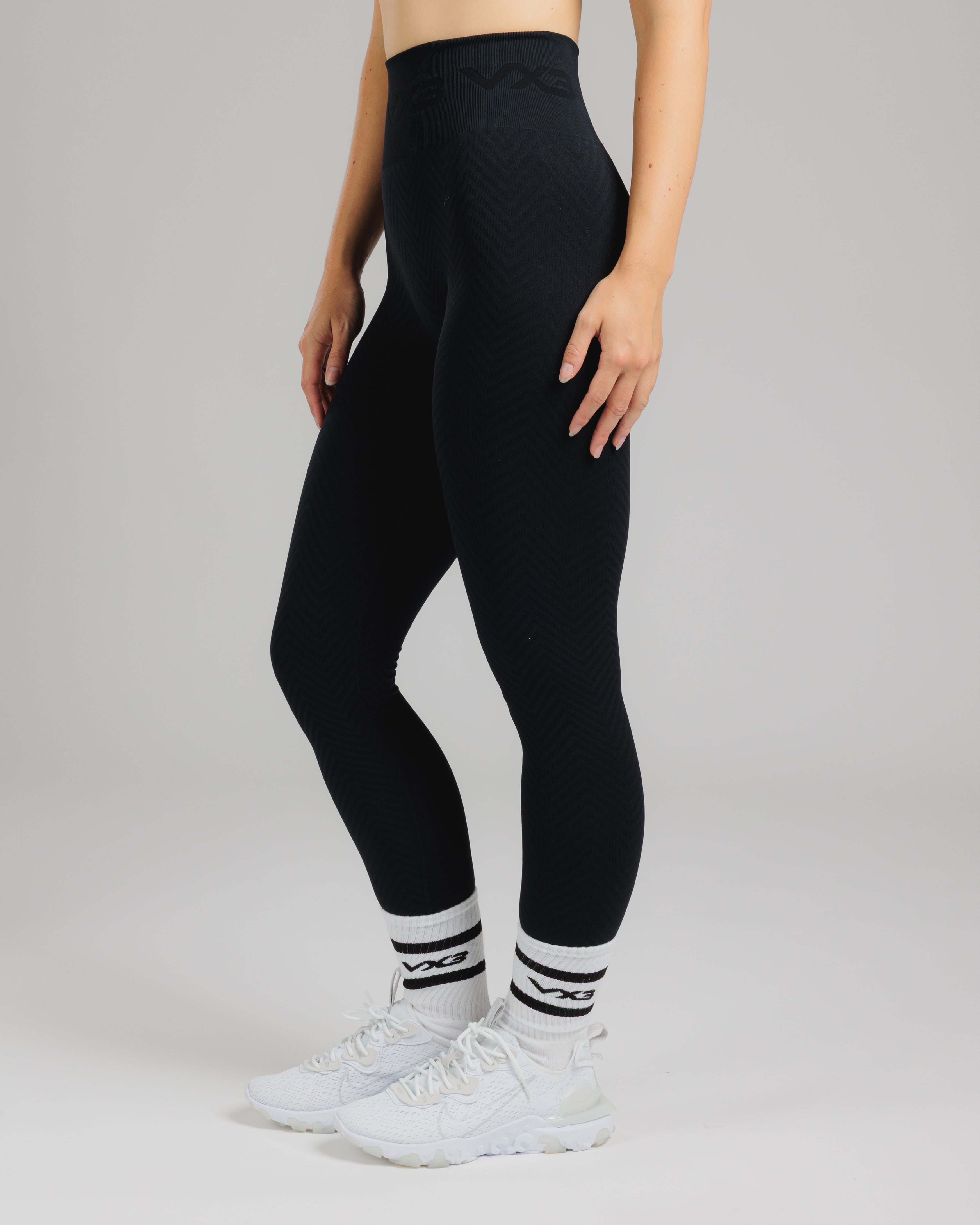 Spira Seamless Bra and Legging Set Black