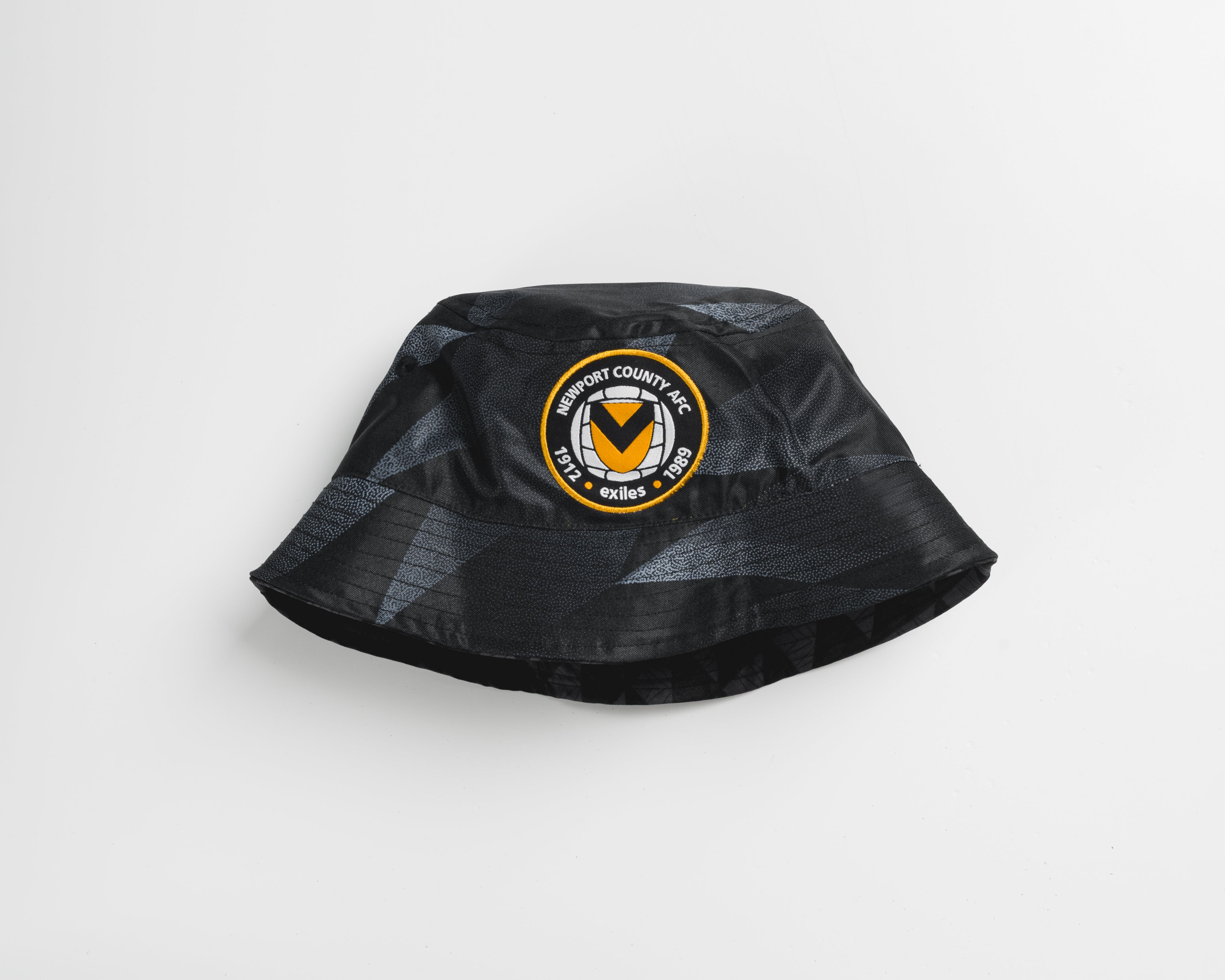 p38833NewportCountyAFC24-25ReversibleBucketHat--2.jpg