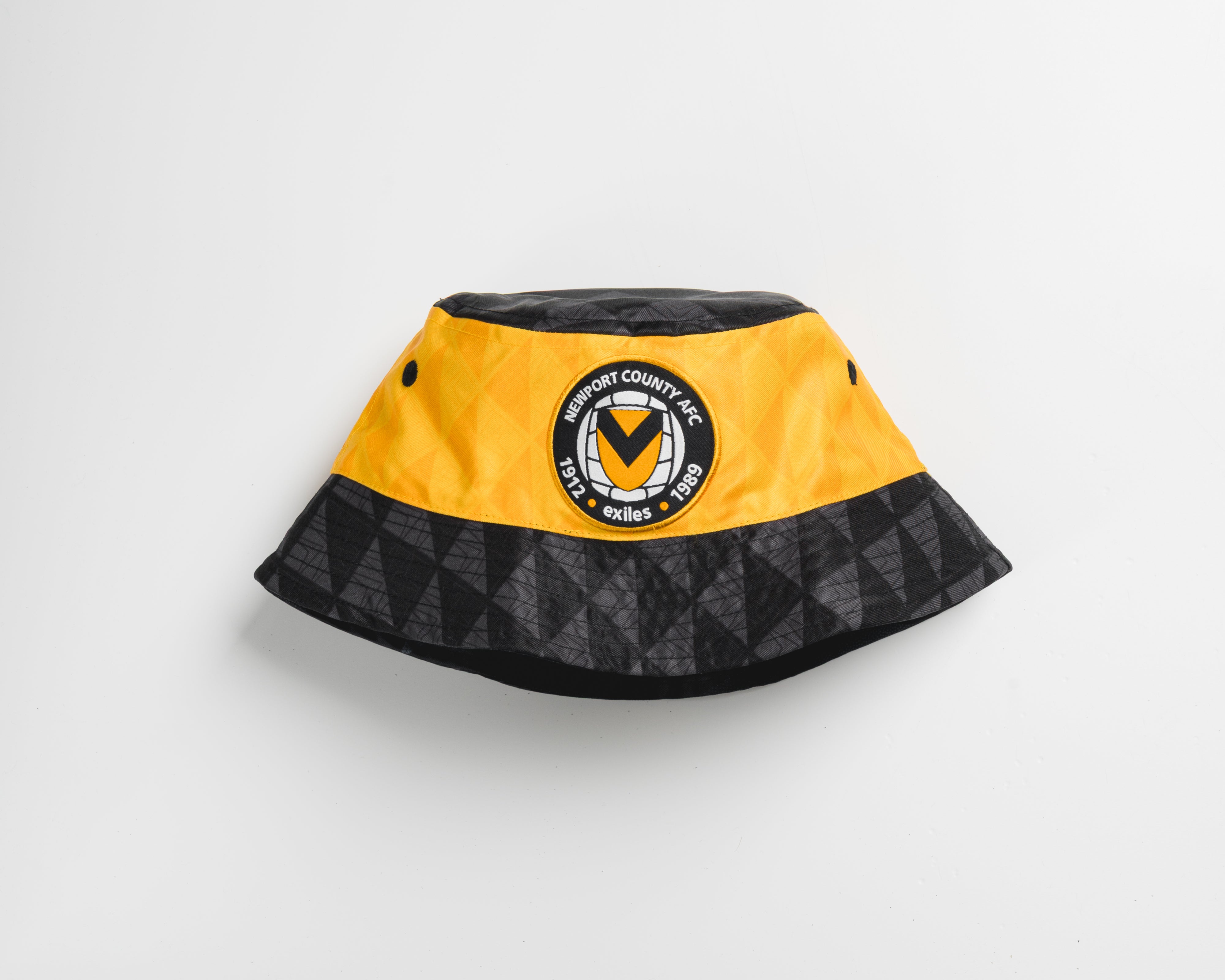 p38833NewportCountyAFC24-25ReversibleBucketHat.jpg