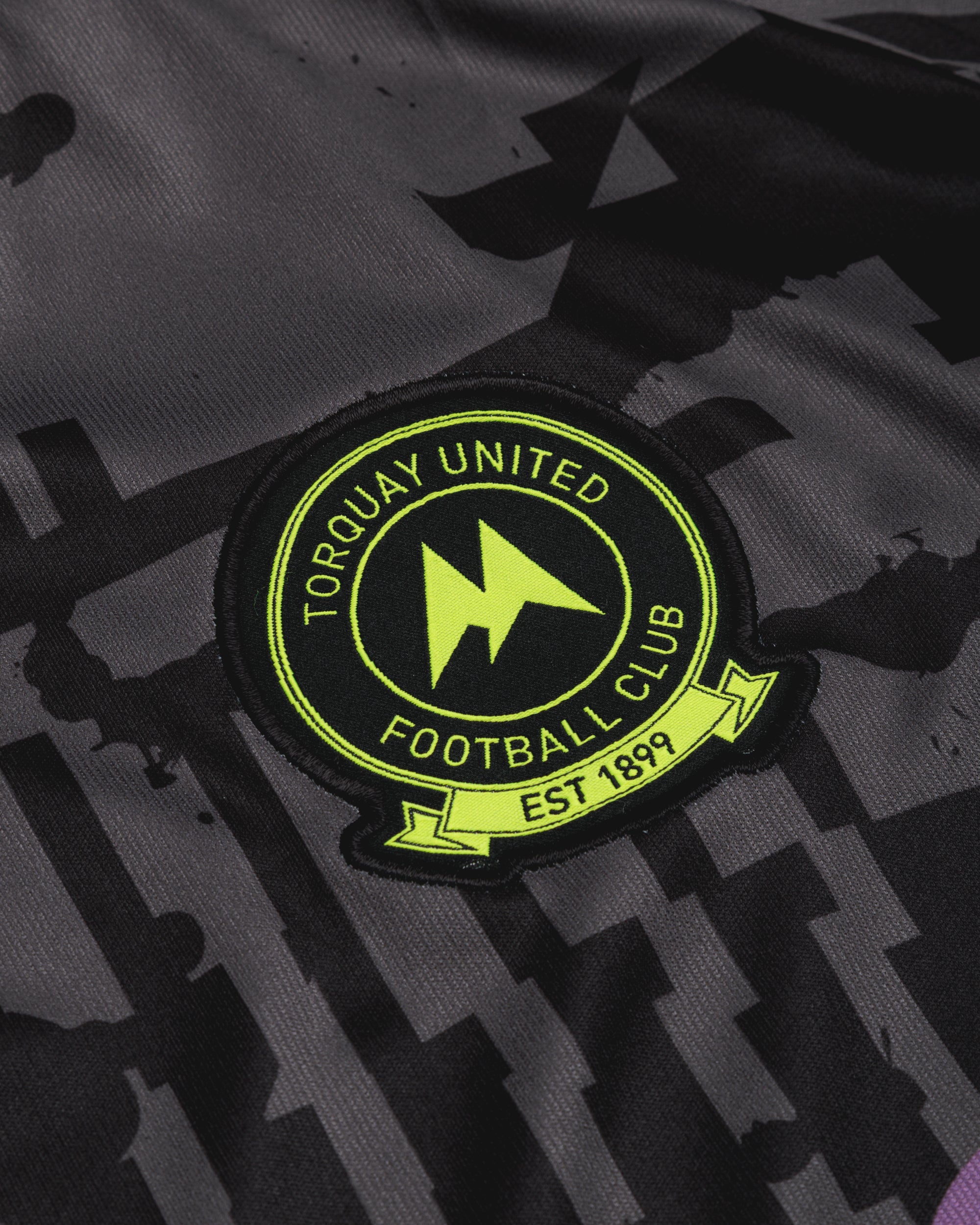 Torquay United FC 25/26 Away GK Shirt SS Replica Youth