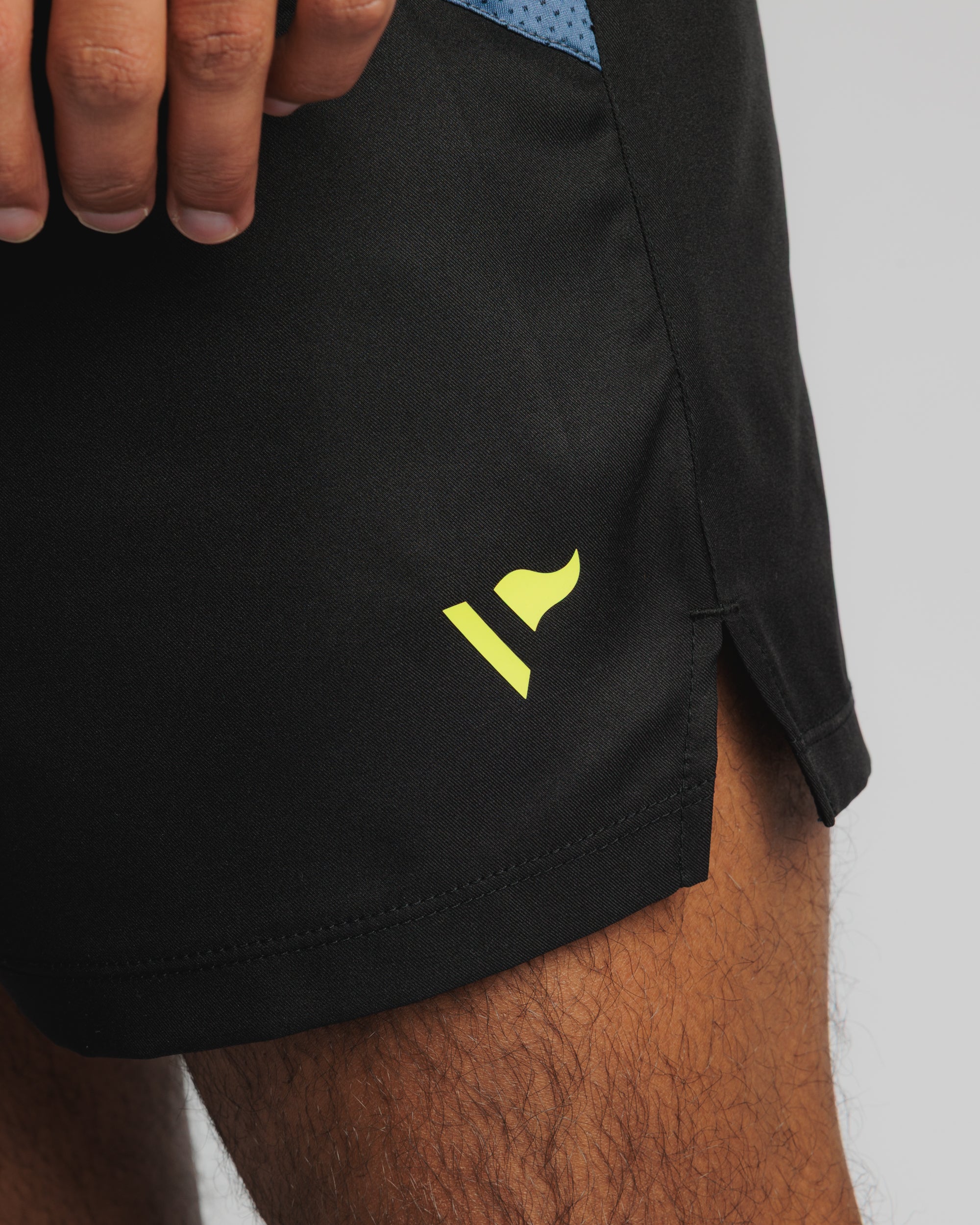 Reykjavik Shorts - Black/Chalk Blue