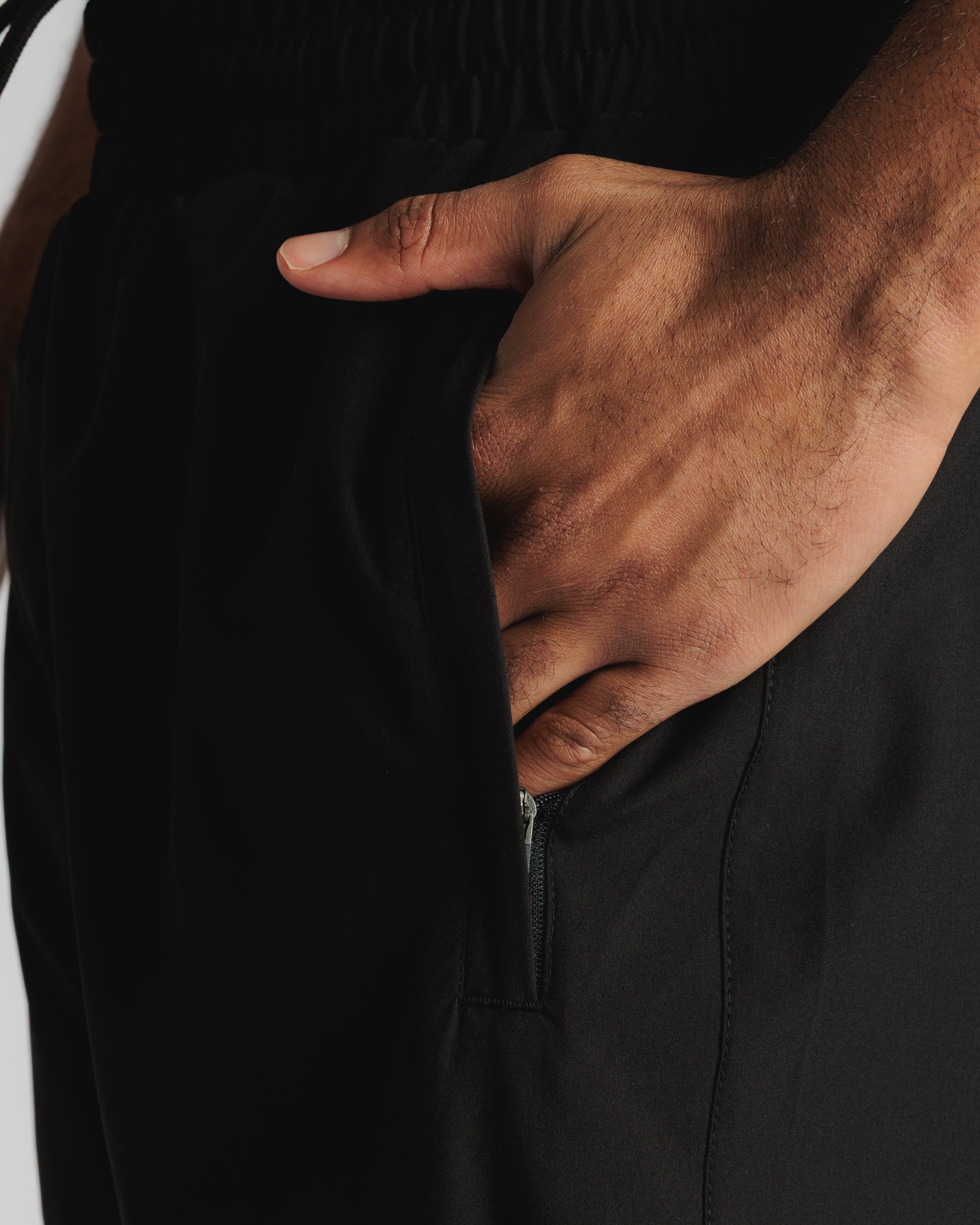 Motion Trackpant - Black