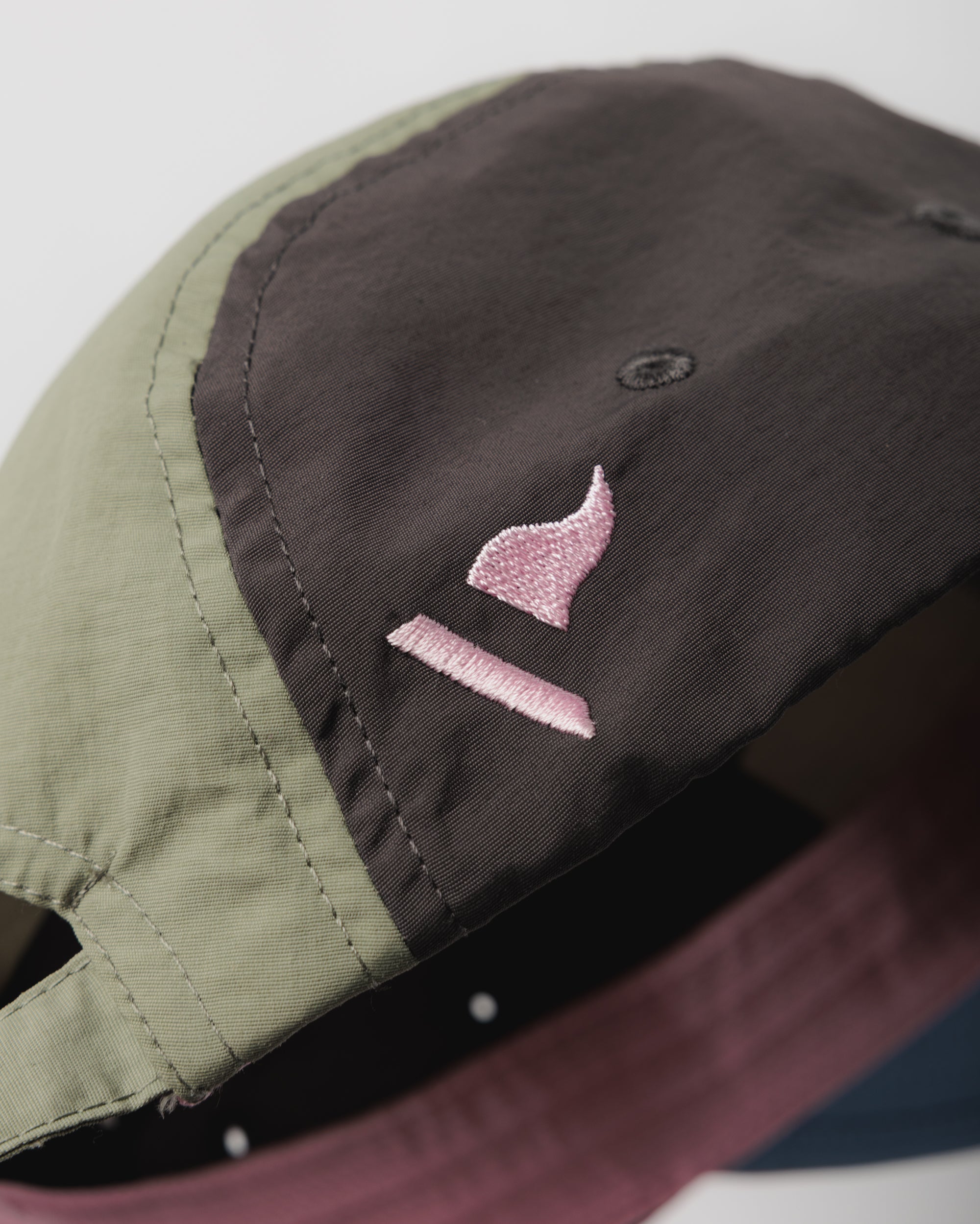 Linear 5 Panel Run Cap - Multi