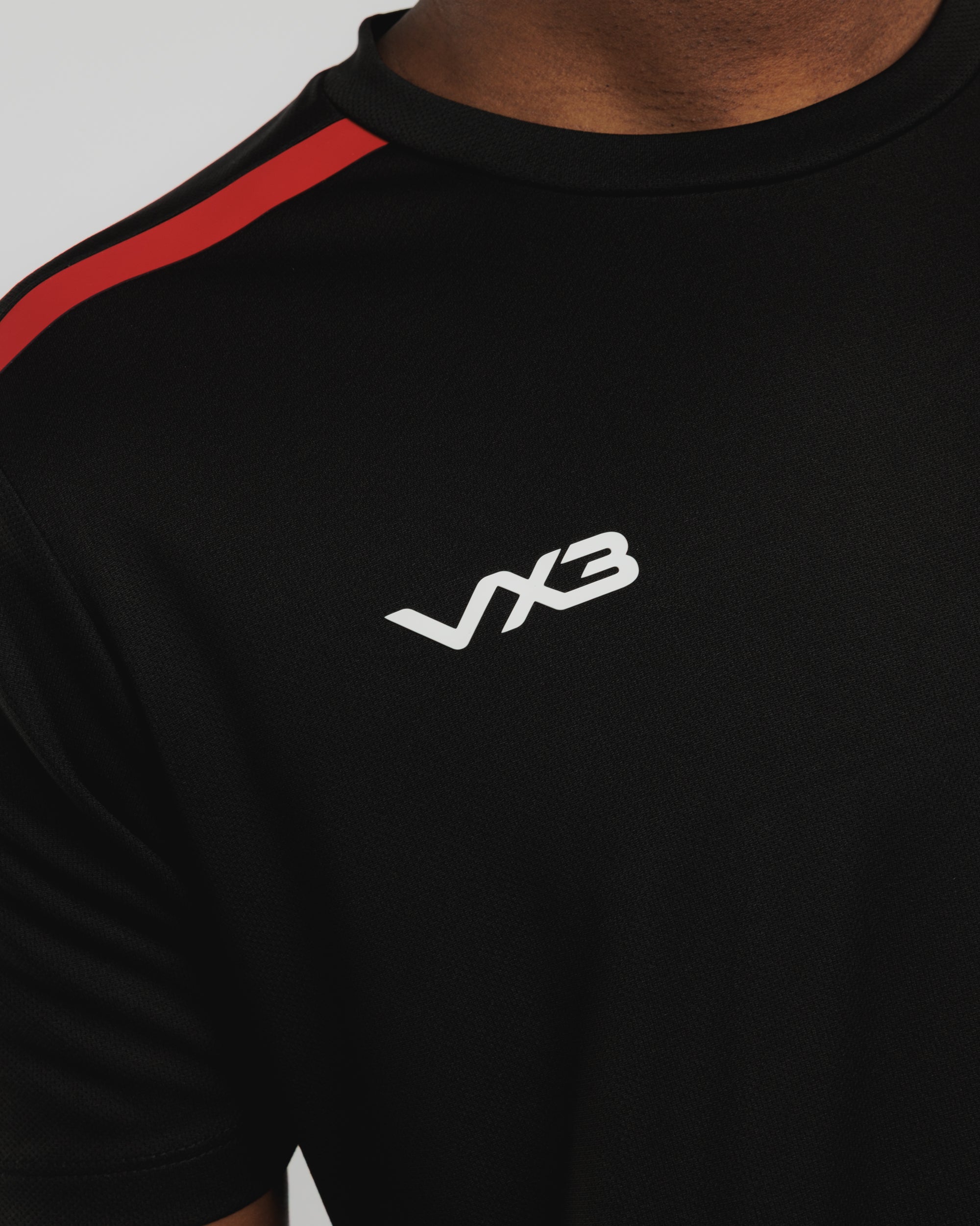 Fortis Tee Black/Red