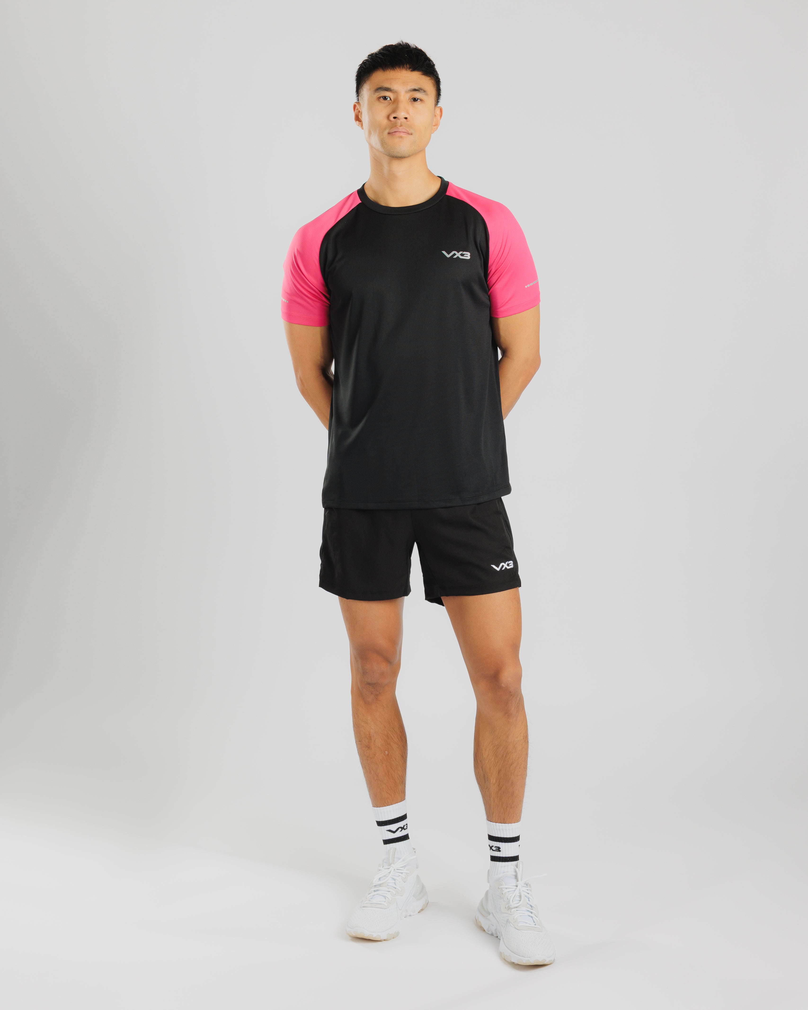 Aerowave T-Shirt- Black/Pink