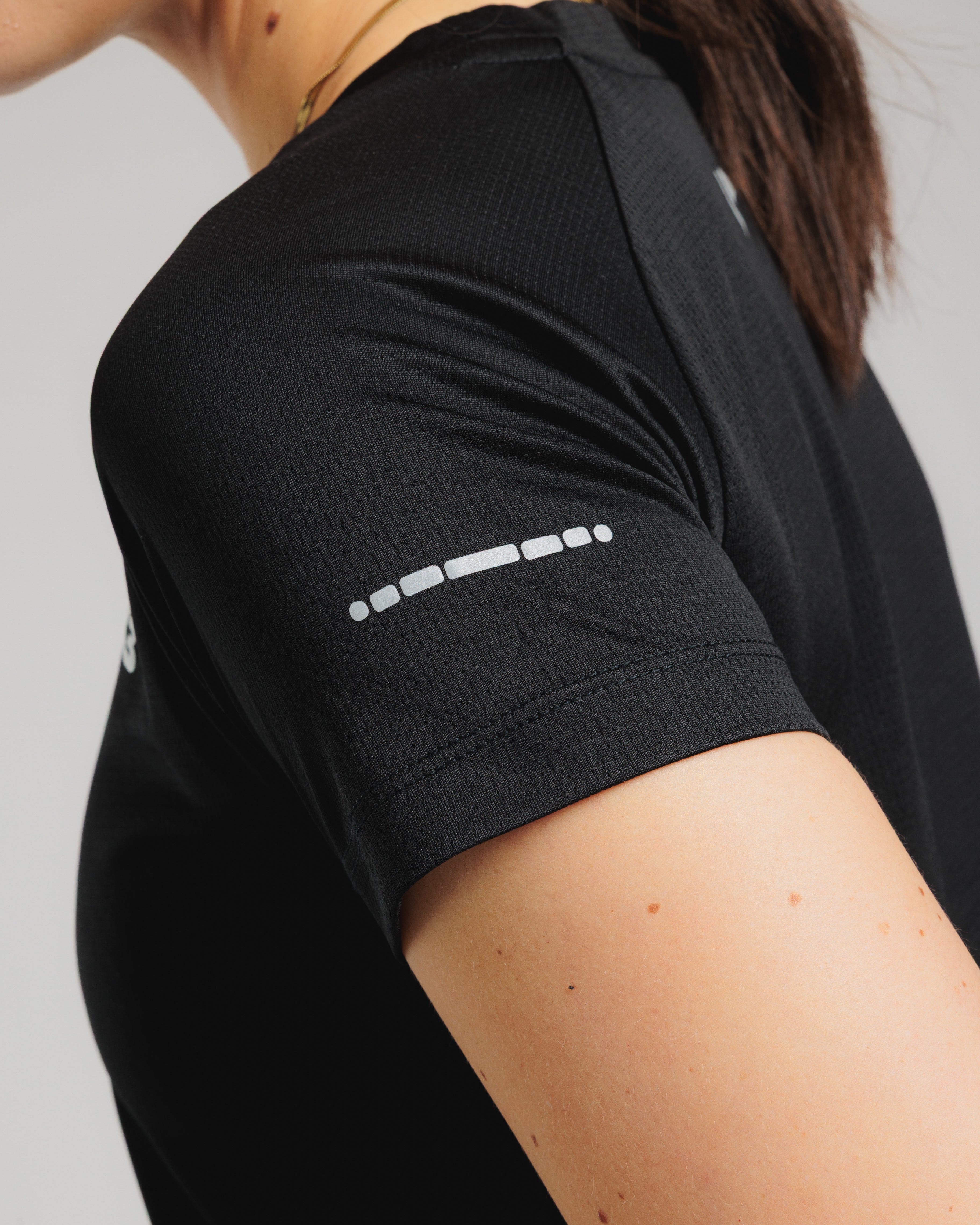 Aerowave Women's T-Shirt - Black