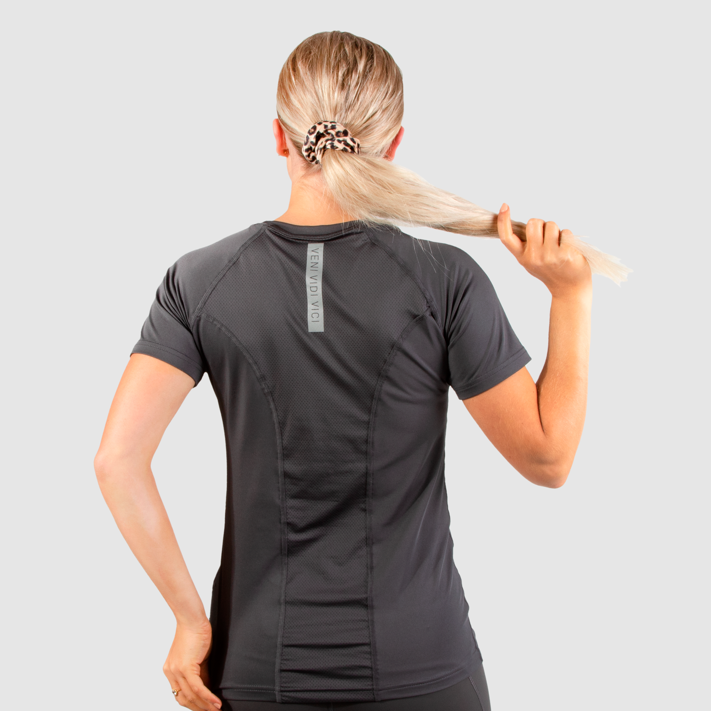 Motus Ladies Training Tee S/S Pewter