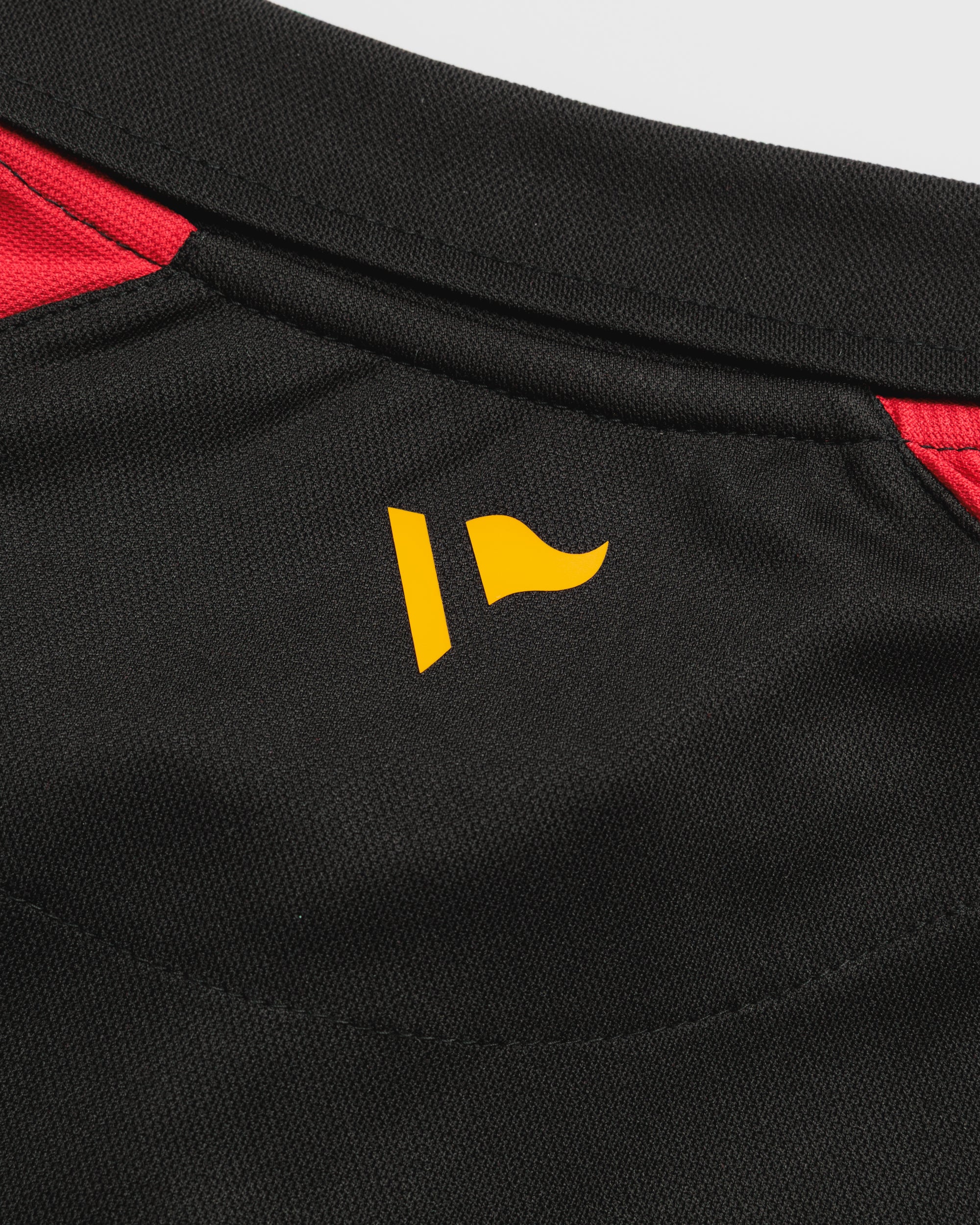Vertex Polo -Black/Red/Amber