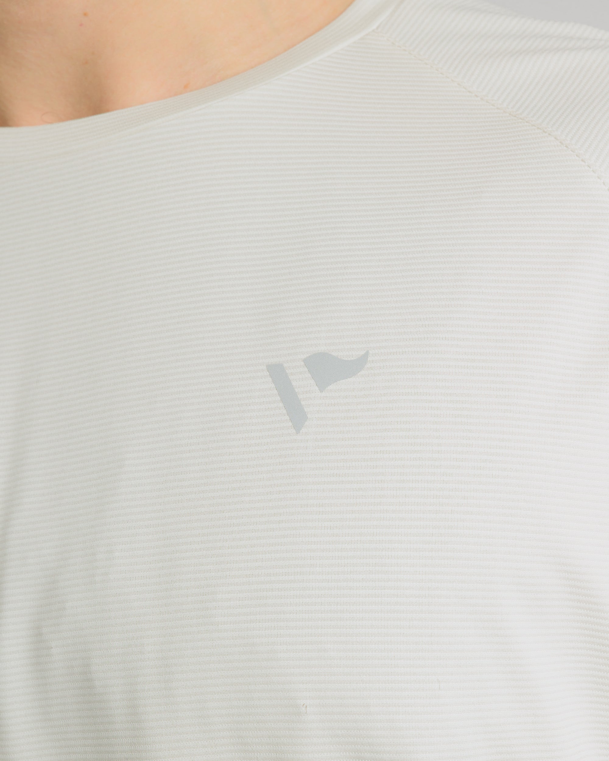 Tempo S/S Tee - Lightstone