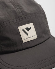Linear 5 Panel Run Cap - Black