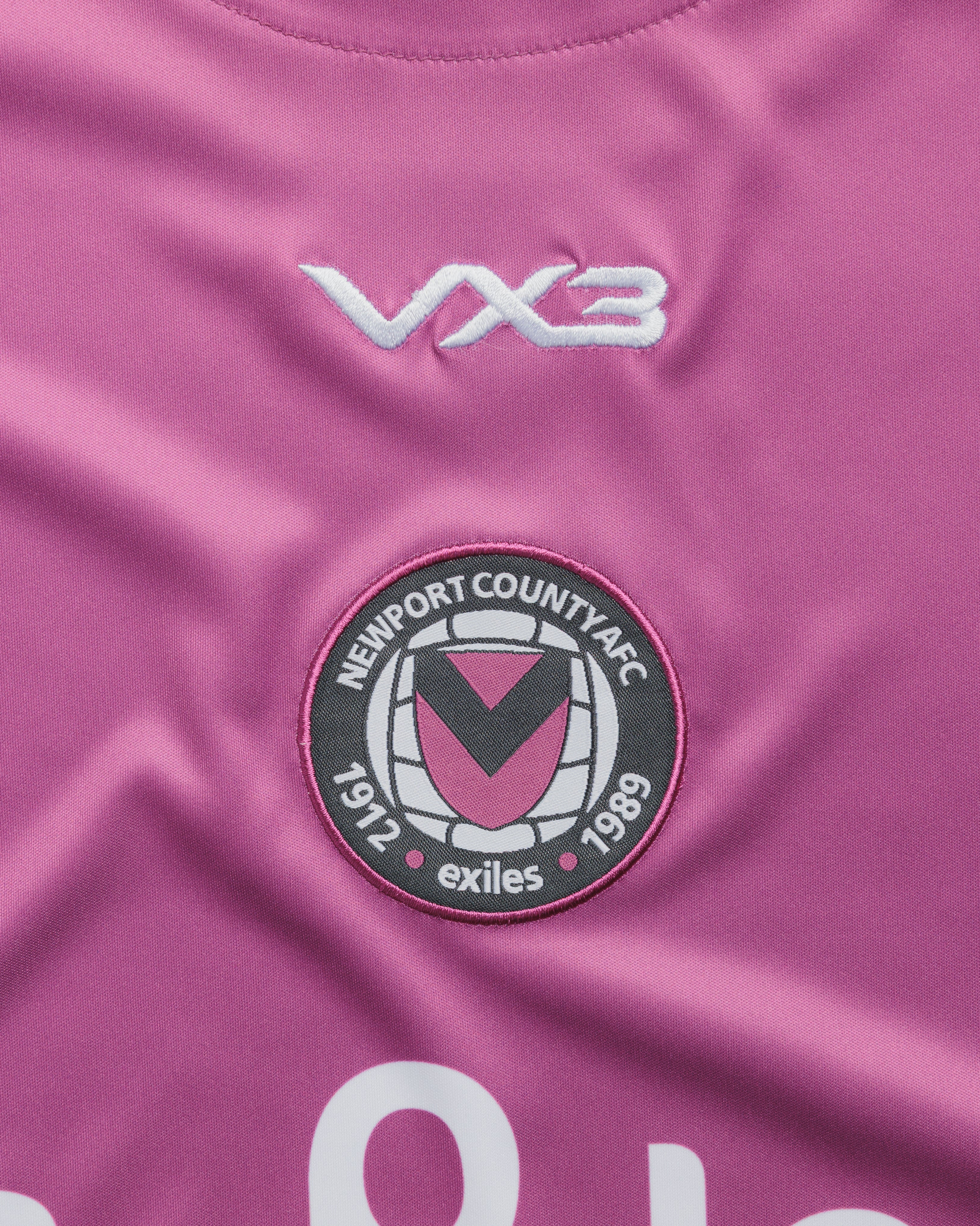 Newport County AFC 26/27 Vertex Training Tee Grape/Charcoal/White