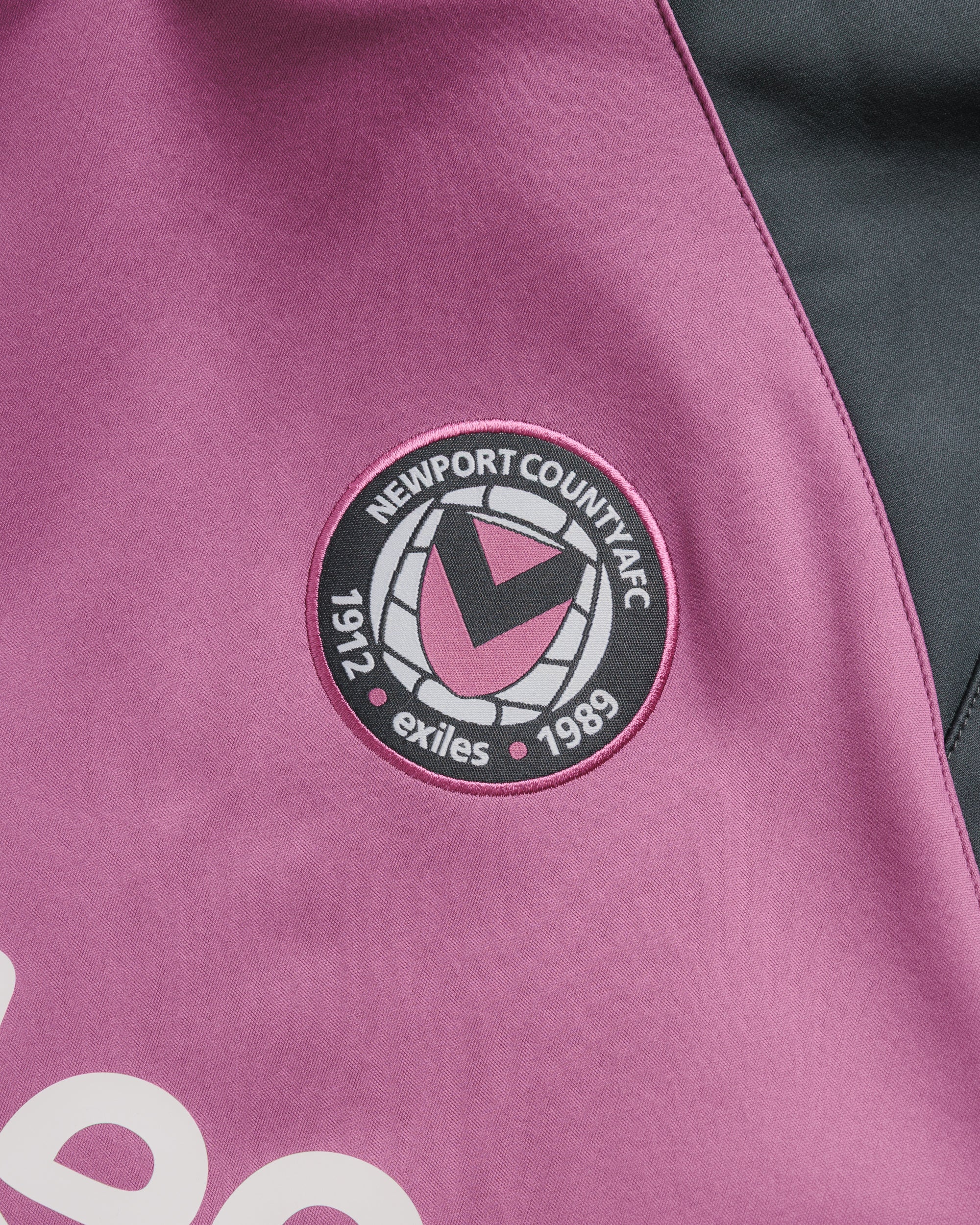 Newport County AFC 26/27 Vertex Training Hoodie Grape/Charcoal/White