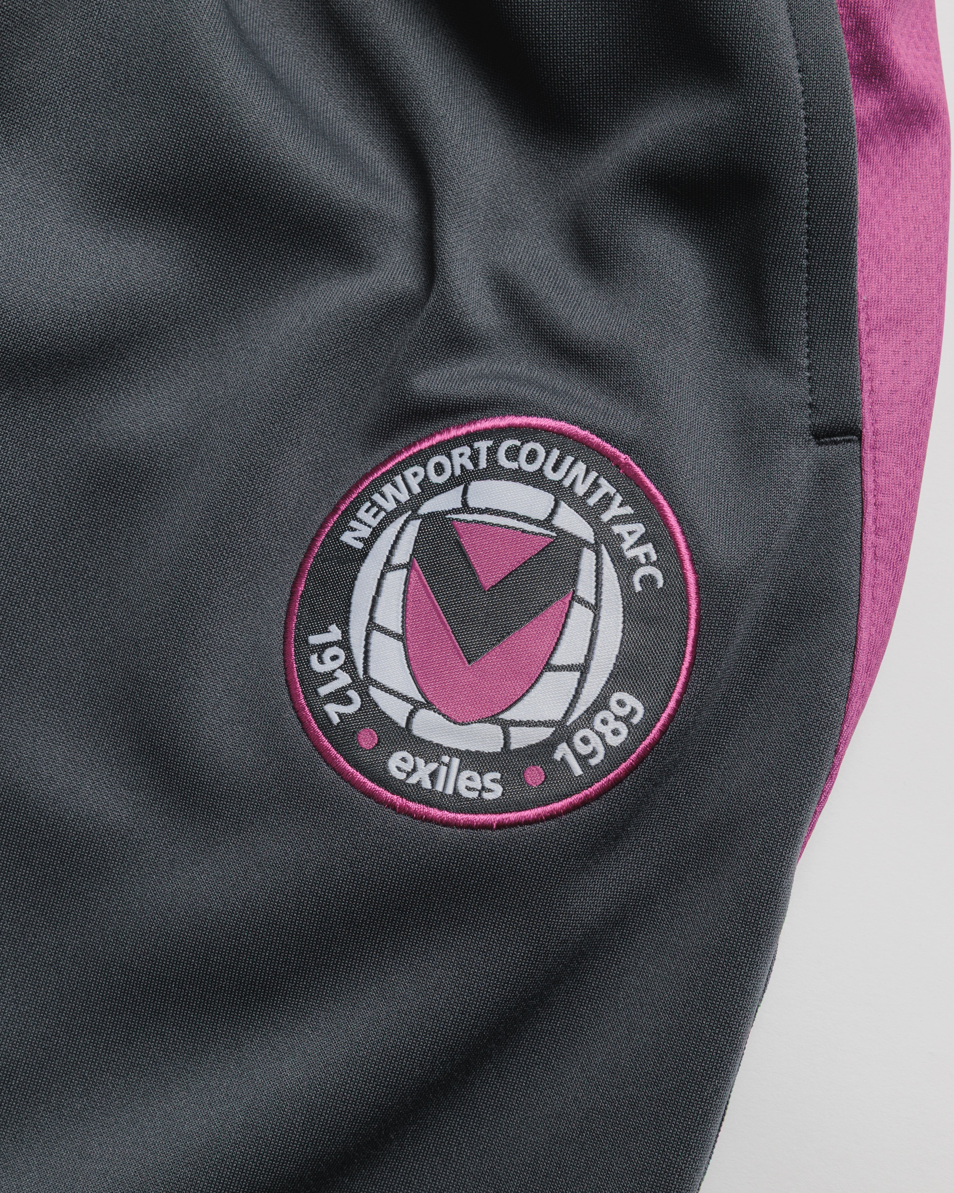 Newport County AFC 26/27 Vertex Skinny Pants Youth Charcoal/Grape