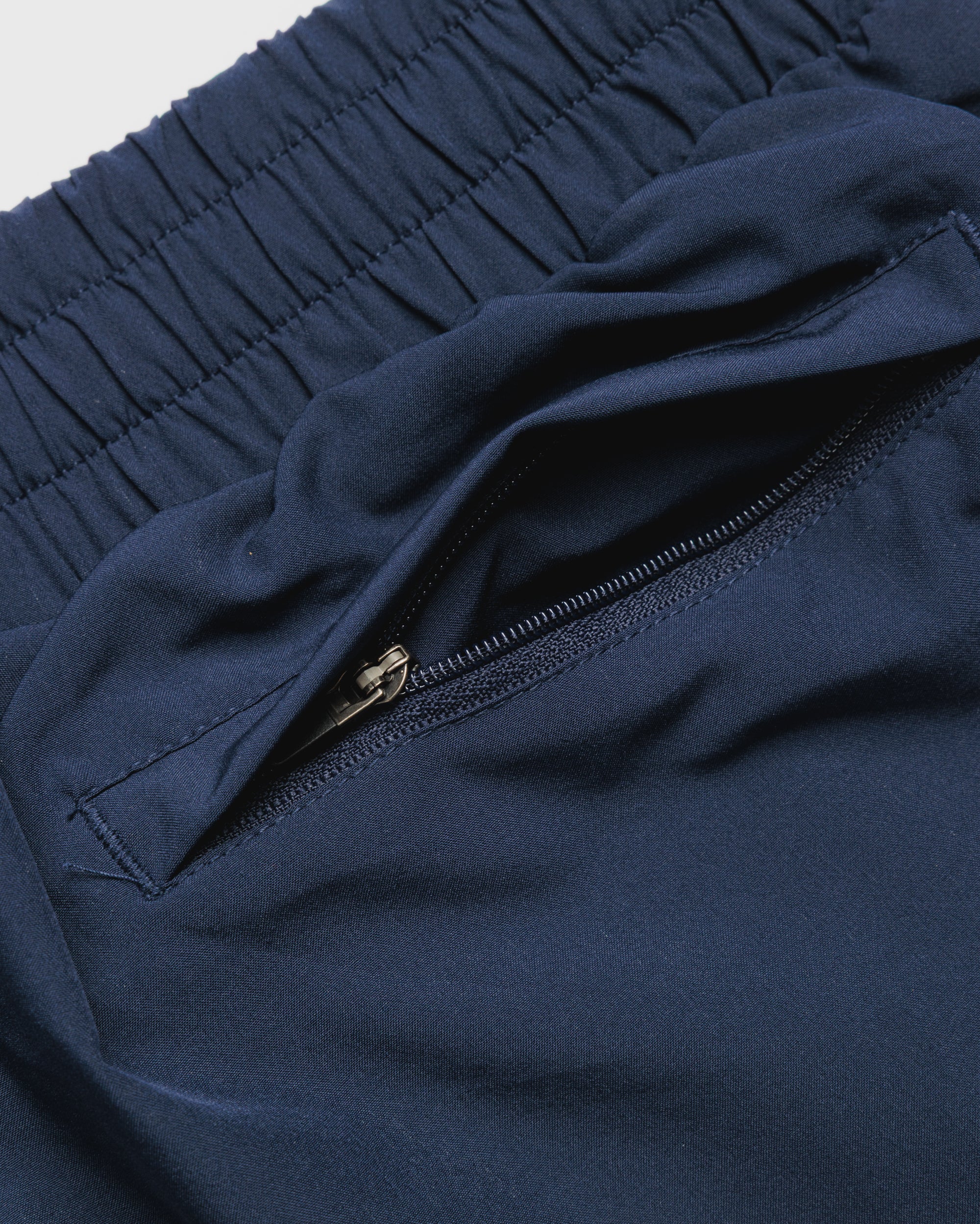 Motion Trackpant - Navy
