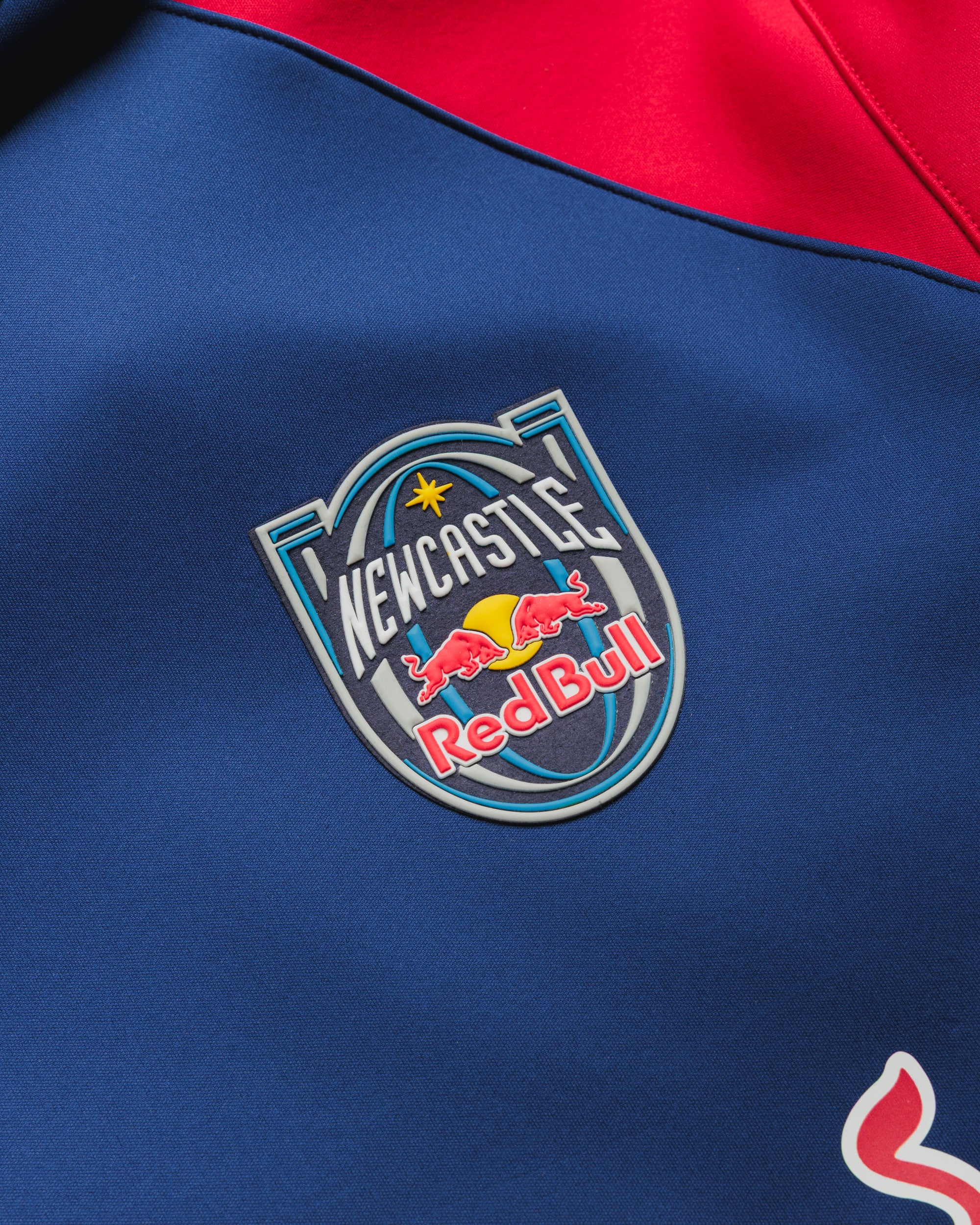 Newcastle Red Bulls 26/27 Vertex Training Hoodie Navy/Red