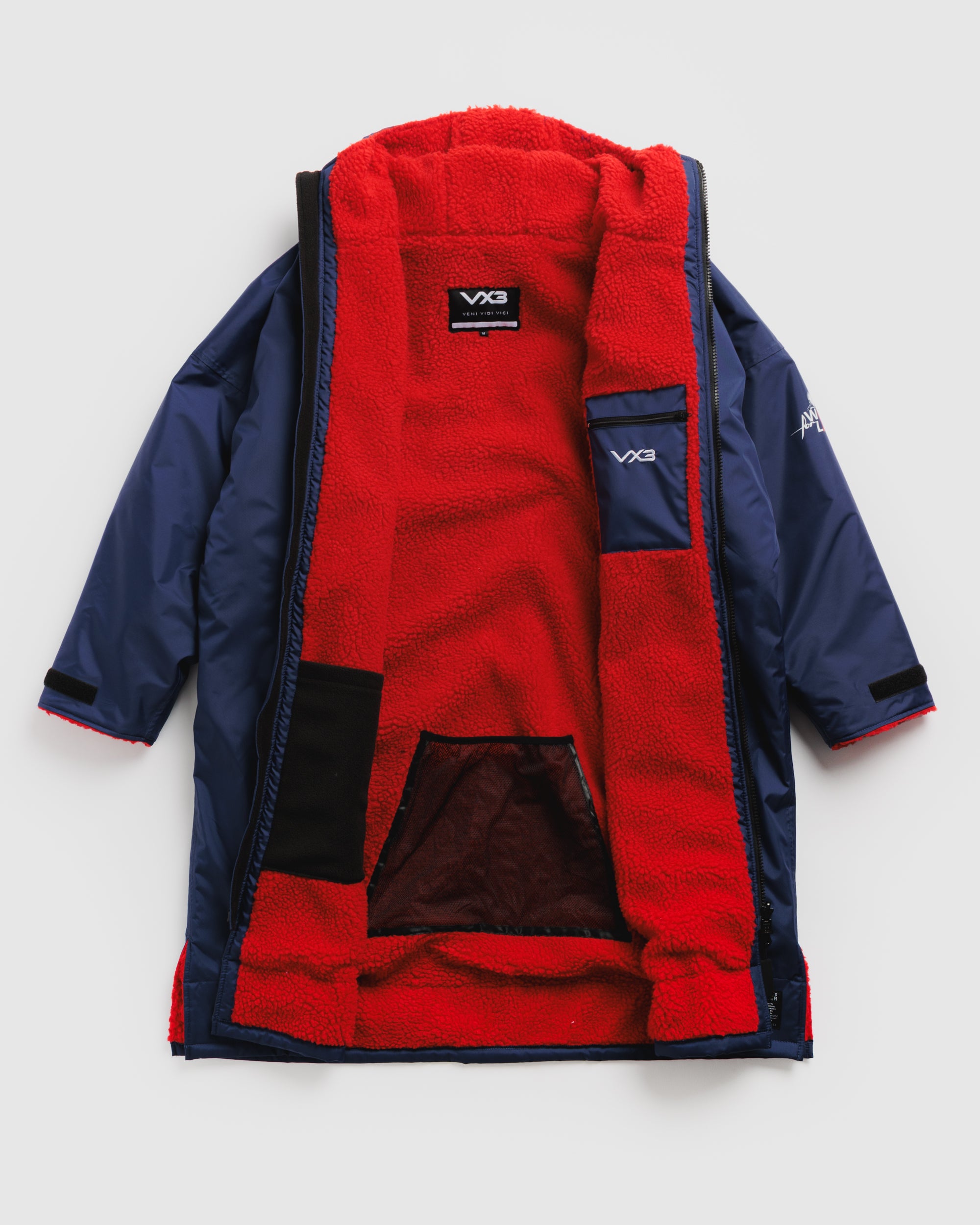 Newcastle Red Bulls 26/27 Duro Sports Robe
