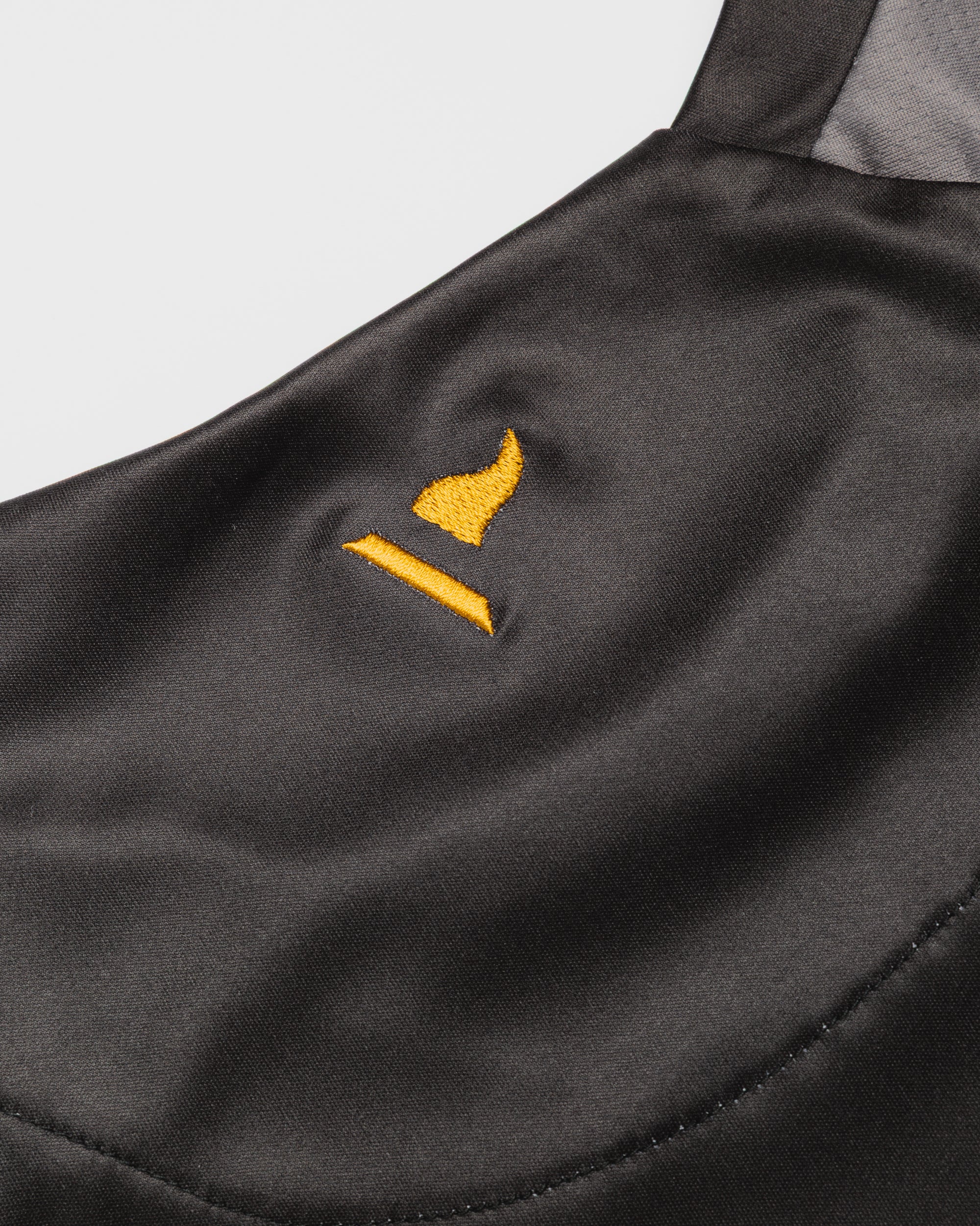 Sutton United 26/27 Vertex Training Tee Black/Dark Grey/Gold