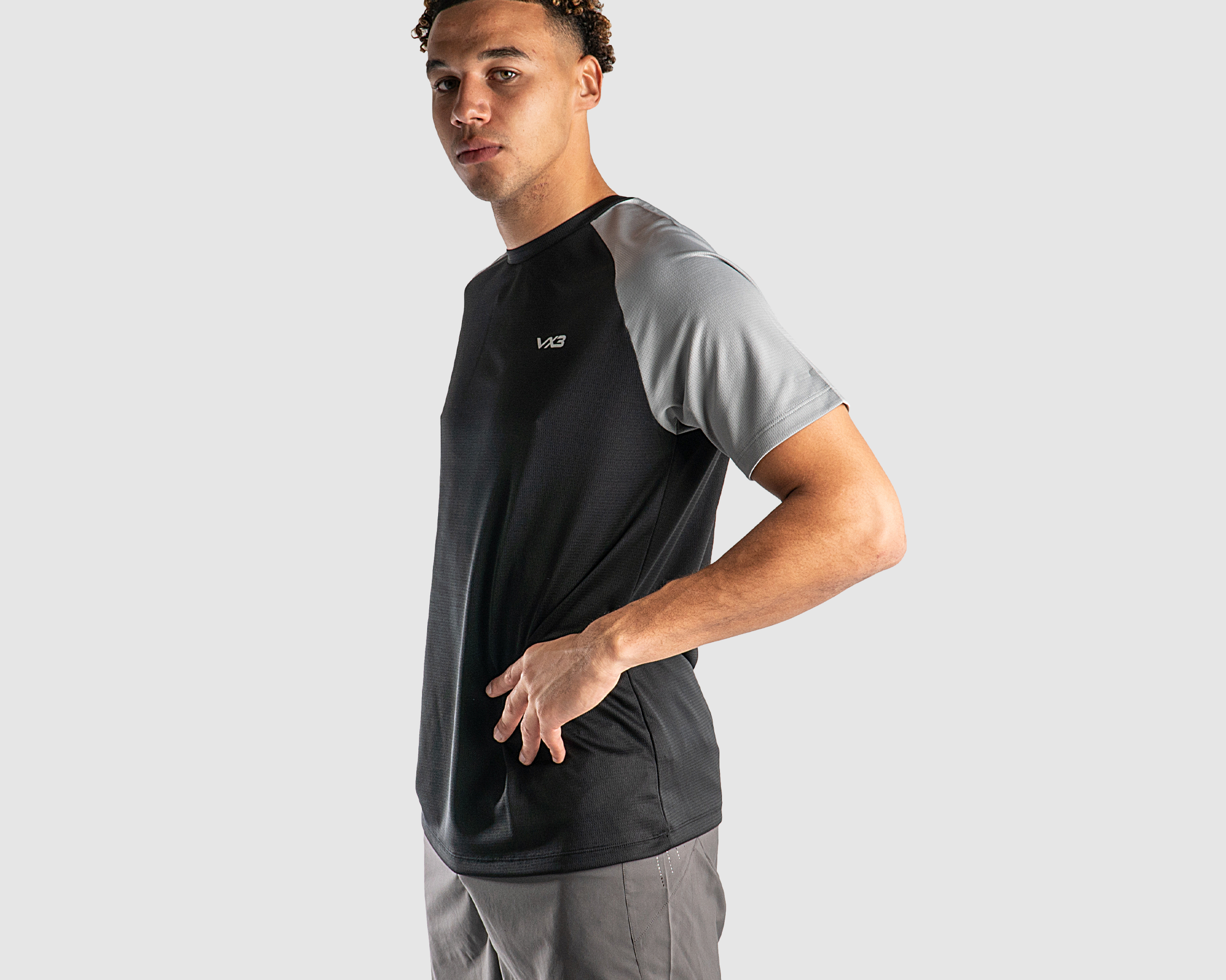 P30072-AEROWAVE-T-SHIRT-LACK-GREY.png