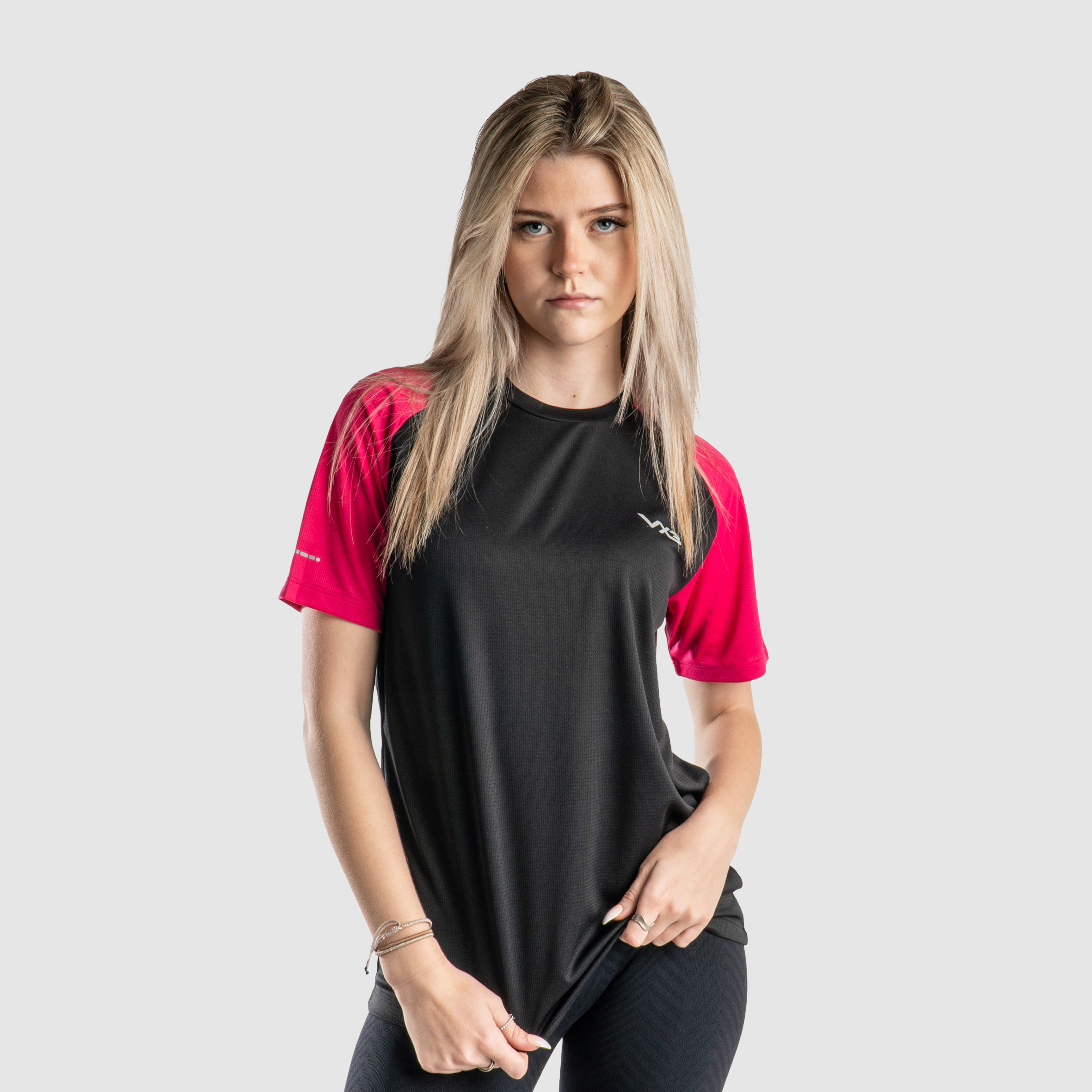 Aerowave T-Shirt- Black/Pink