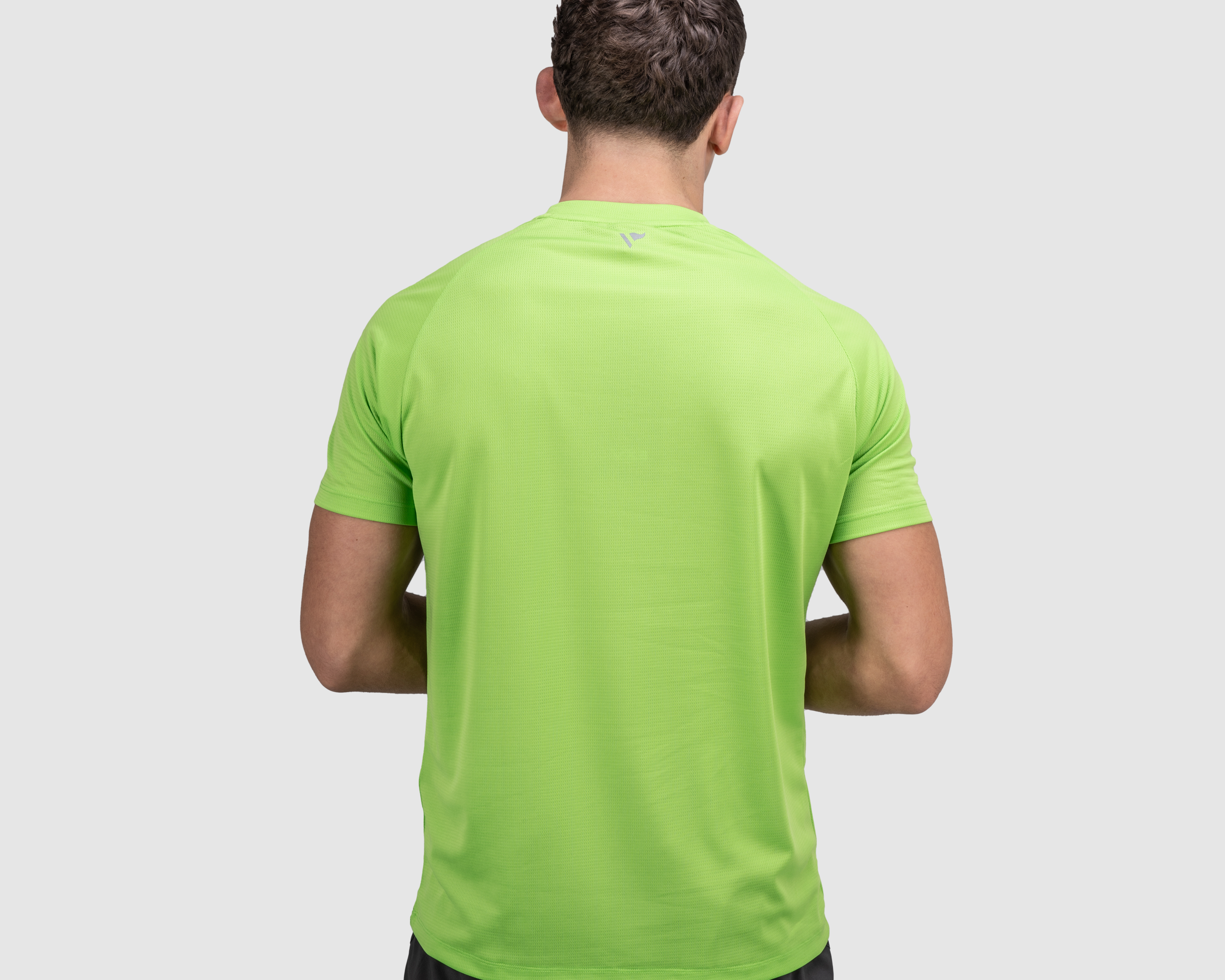 P71469-AEROWAVE-TEE-HUNTER-LIGHT-GREEN-ALT2_2498f5bc-42bd-47d1-a441-e29a3030319c.png