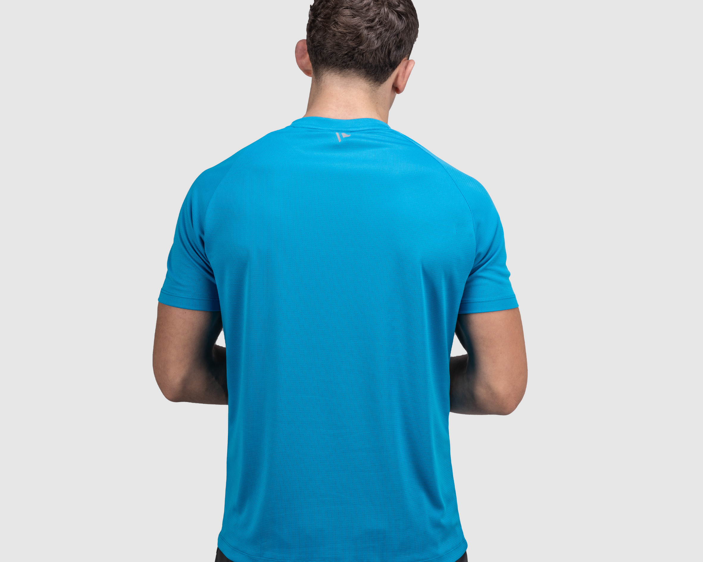 P71470-AEROWAVE-TEE-SEA-BLUE-ALT2_ad9efb8e-f771-48a5-8845-f219cff90f72.png