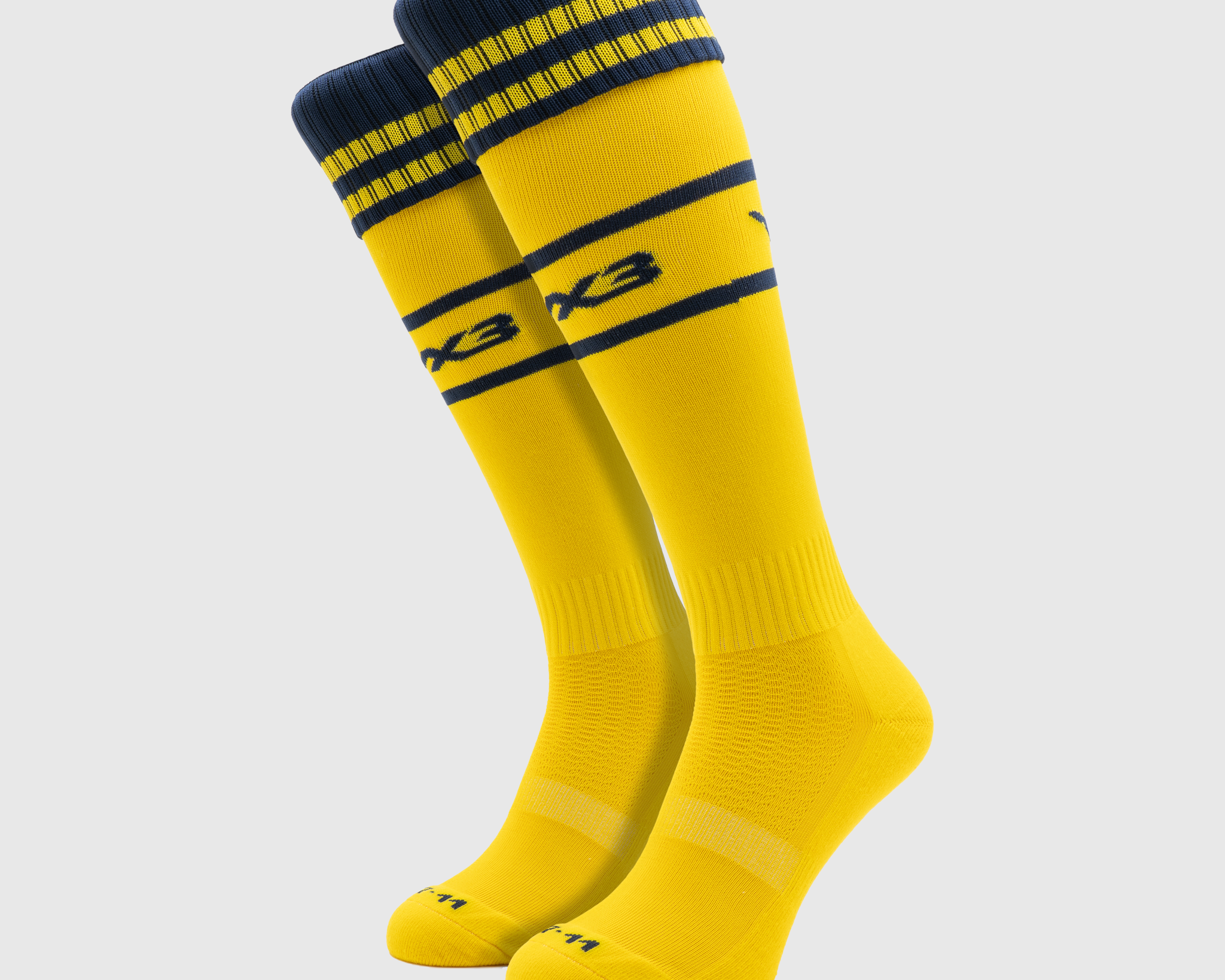 P74652-36-TORQUAY-FC-25-26-HOME-SOCKS.png