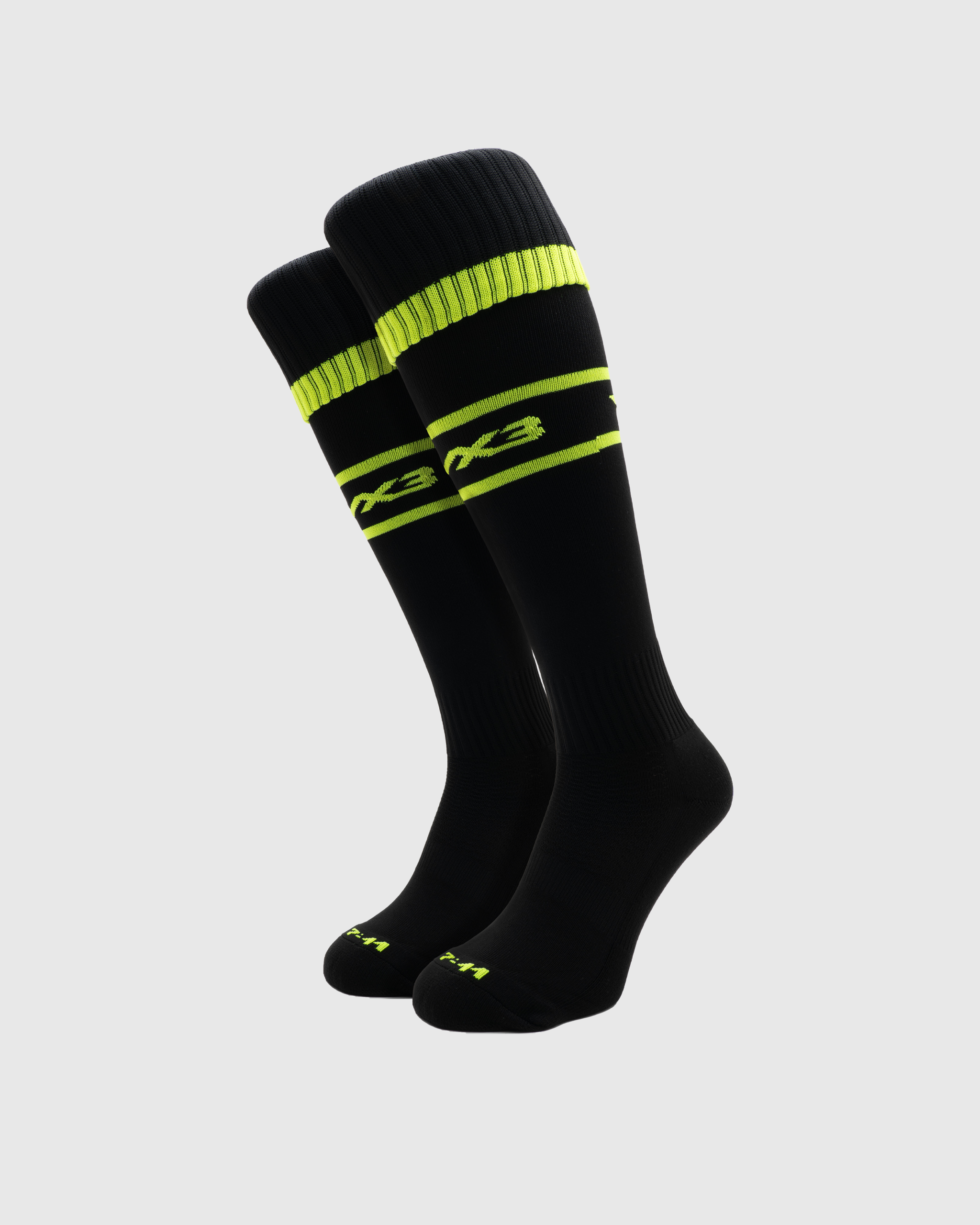 P74735-711-TORQUAY-FC-25-26-GK-AWAY-SOCKS.png