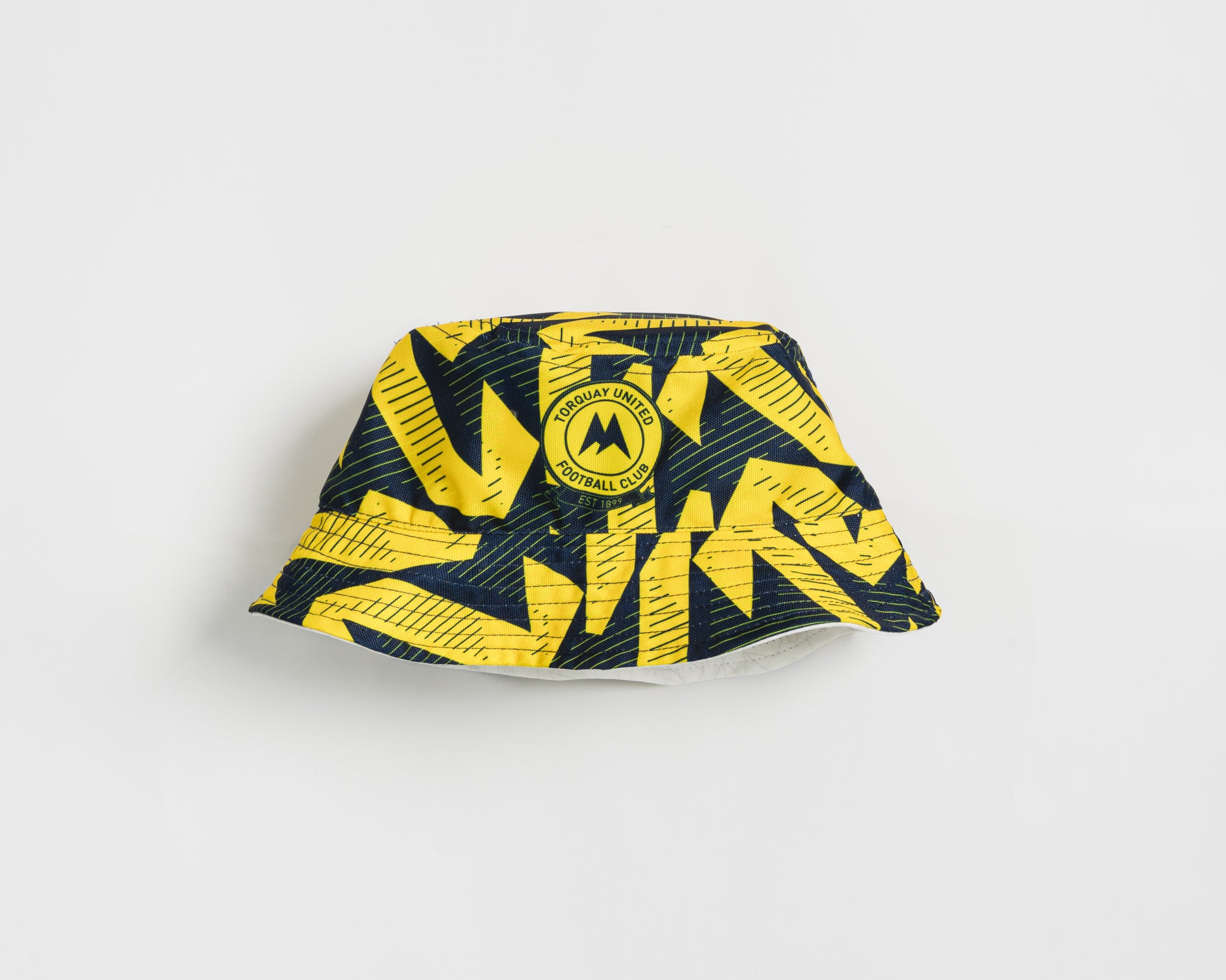 P74797TorquayUnitedFC25-26ReversibleBucketHatWhite-CoolGrey-Yellow-1.jpg