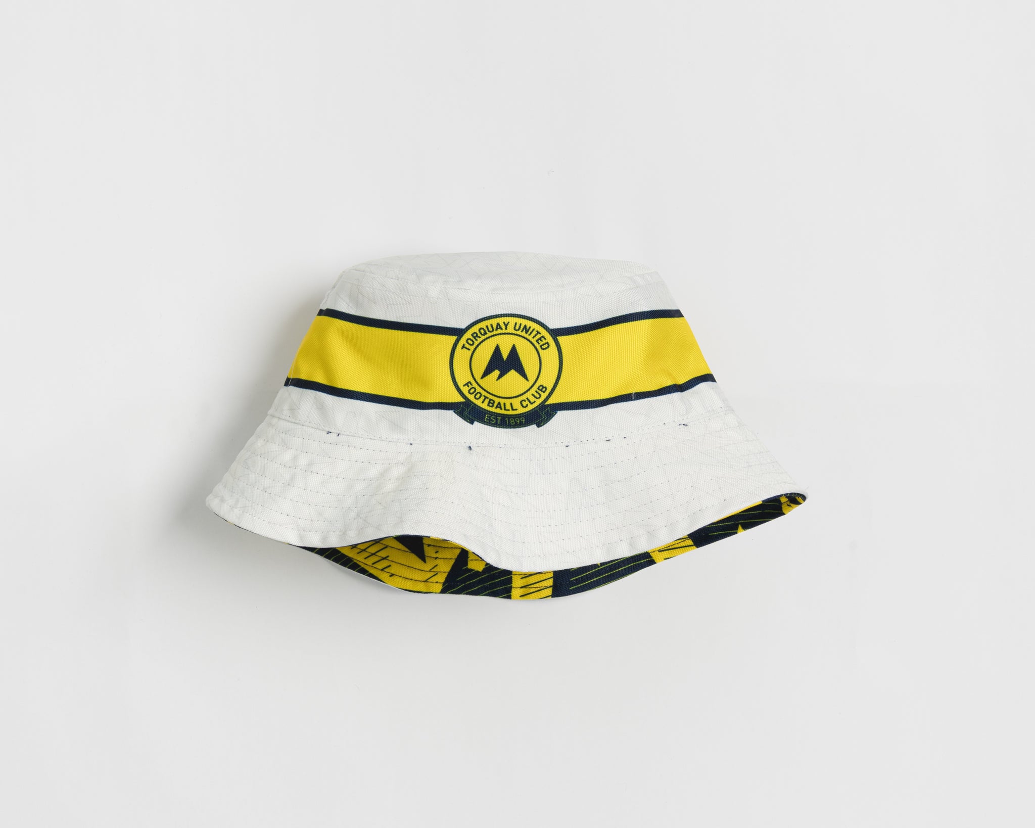 P74797TorquayUnitedFC25-26ReversibleBucketHatWhite-CoolGrey-Yellow-2.jpg