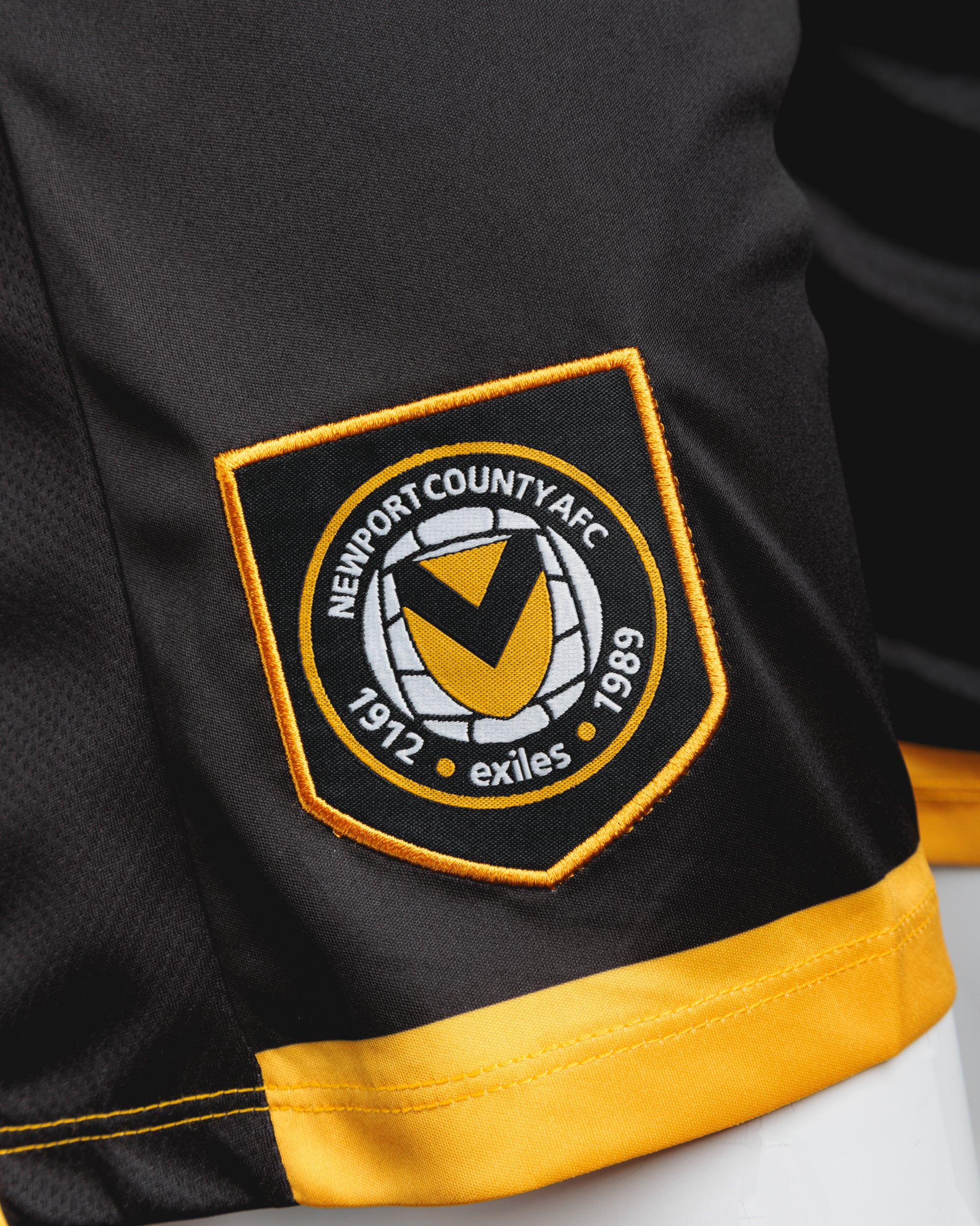 Newport County AFC 25/26 Match Shorts Home Youth