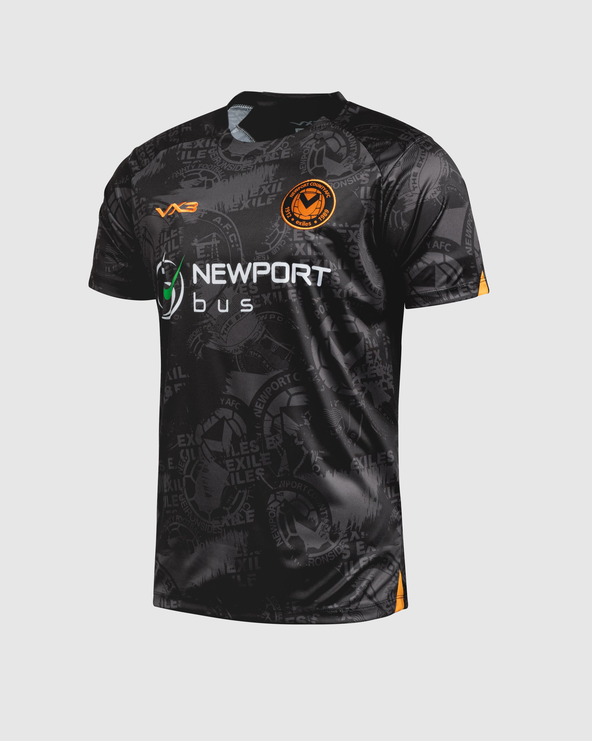 Newport County AFC 25/26 Home Warm Up Tee Youth Black