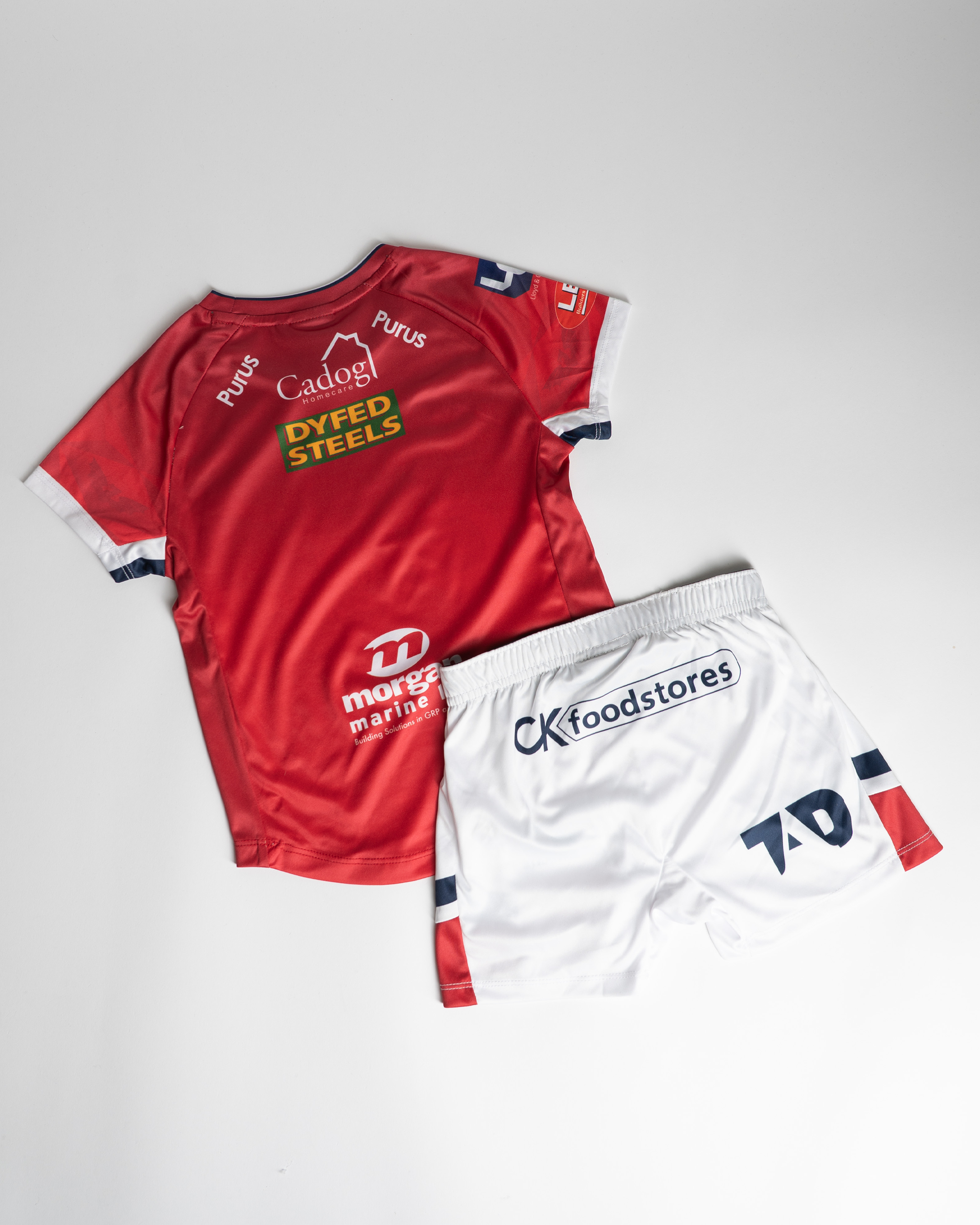 P75227-SCARLETS-25-26-HOME-KIT-REPLICA-INFANT-ALT1.png