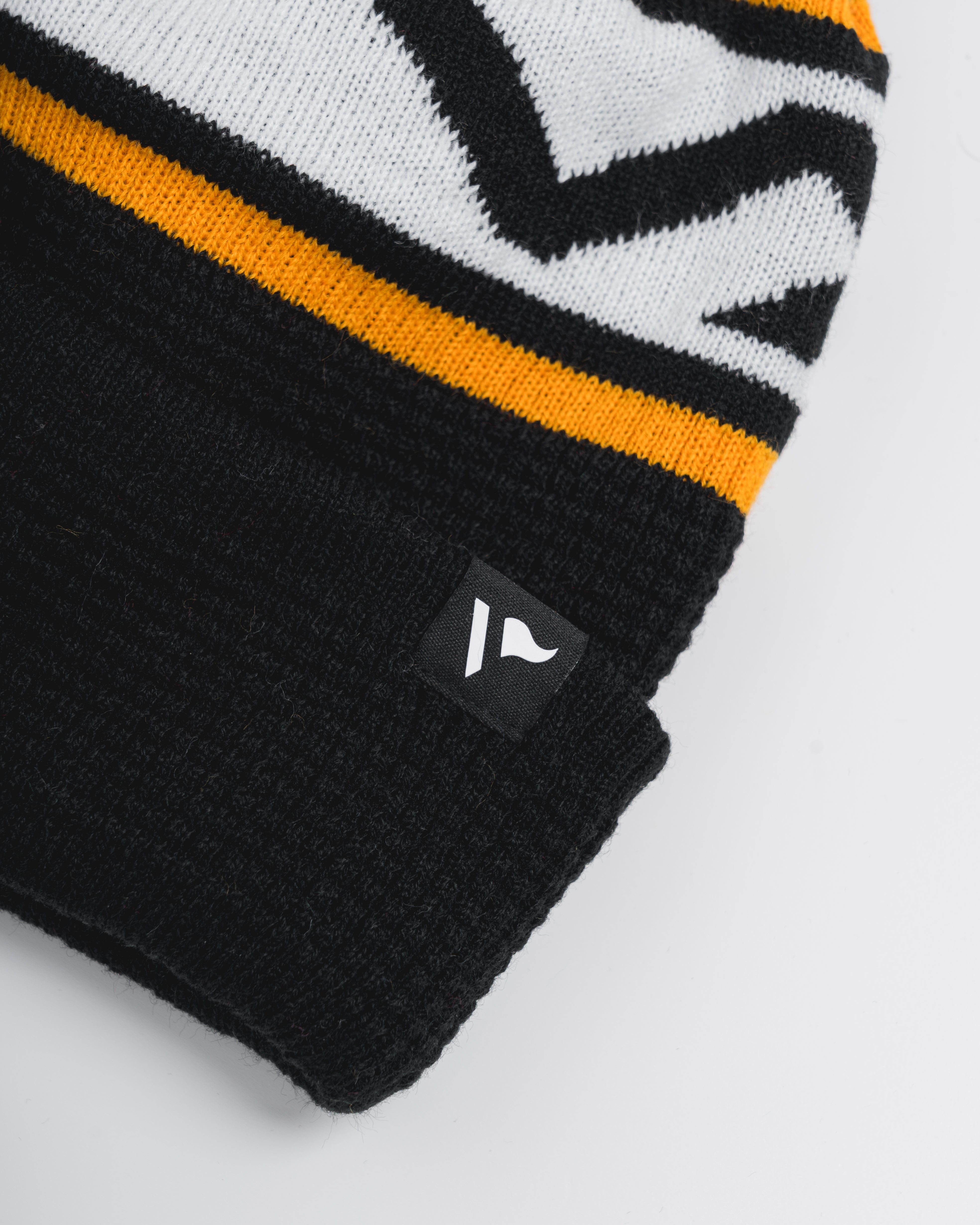 P83973WaffleKnitBobbleHat-Black-Amber-White-2.jpg