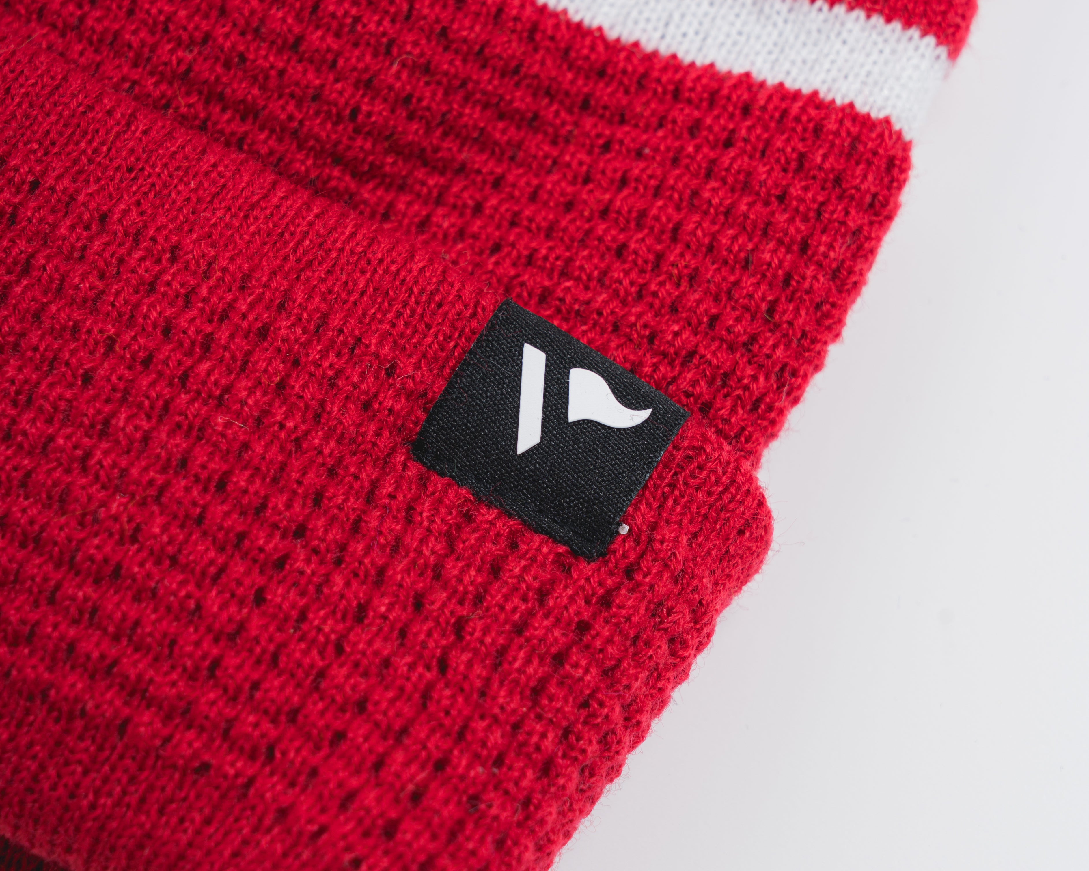 P83976WaffleKnitBobbleHat-Red-White-2.jpg