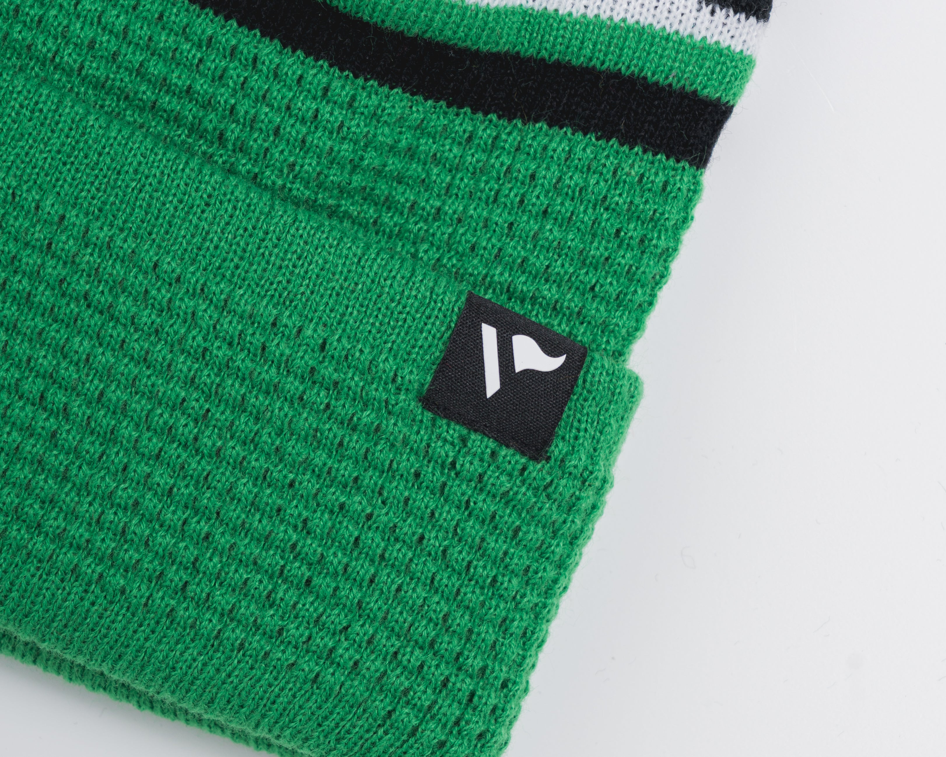 P83984WaffleKnitBobbleHat-Emerald-Black-White-2.jpg